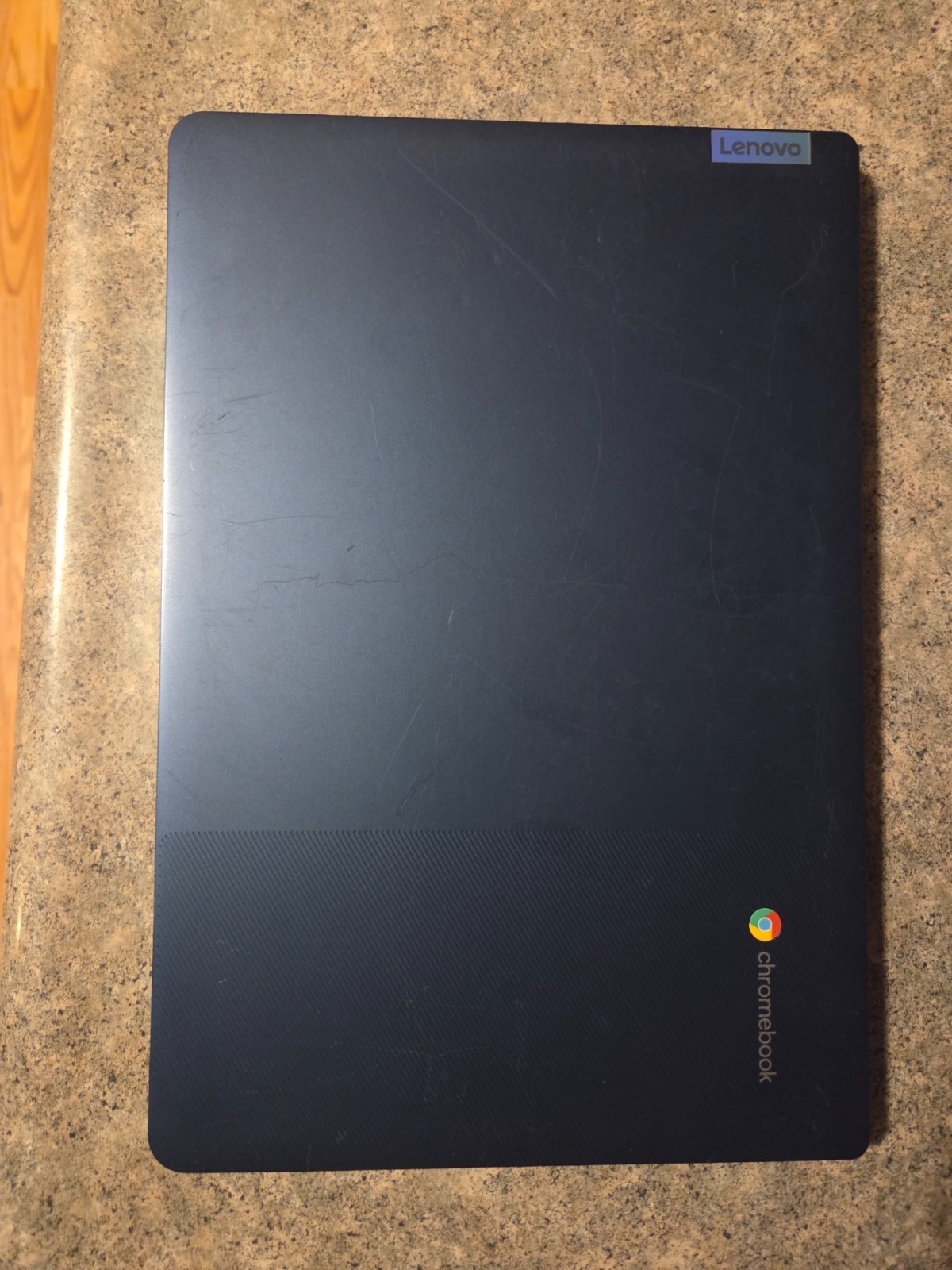 Lenovo Slim 3 Chromebook 14″ Touch (64GB eMMC, MediaTek Kompanio 500 Series,…