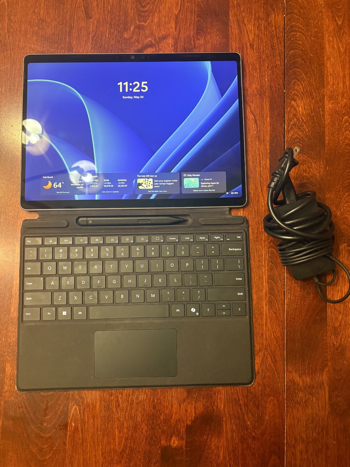 Microsoft surface pro 10 for business (Brand New, Open Box)