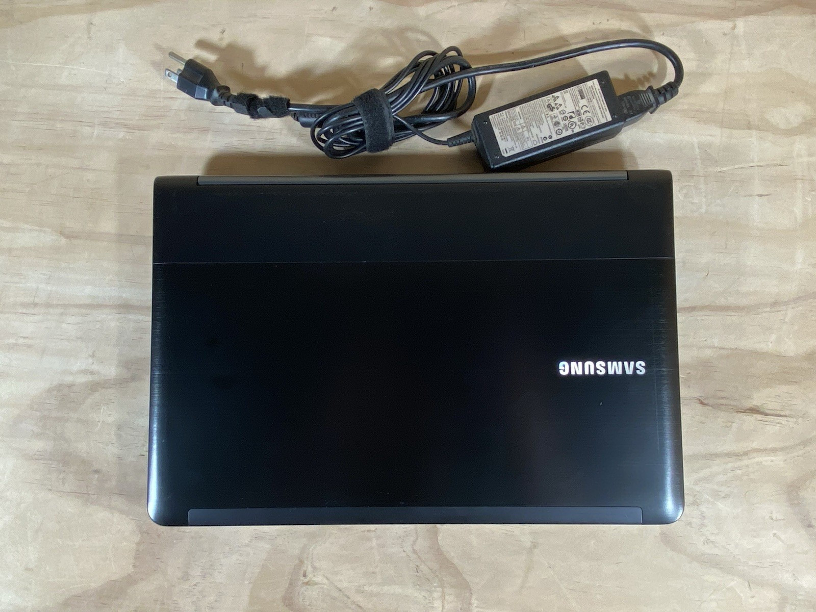Samsung NP-RC512 Intel i7-2630QM 2GHz(2.9)/ 8GB /250 Gb SSD/bad batt/READ