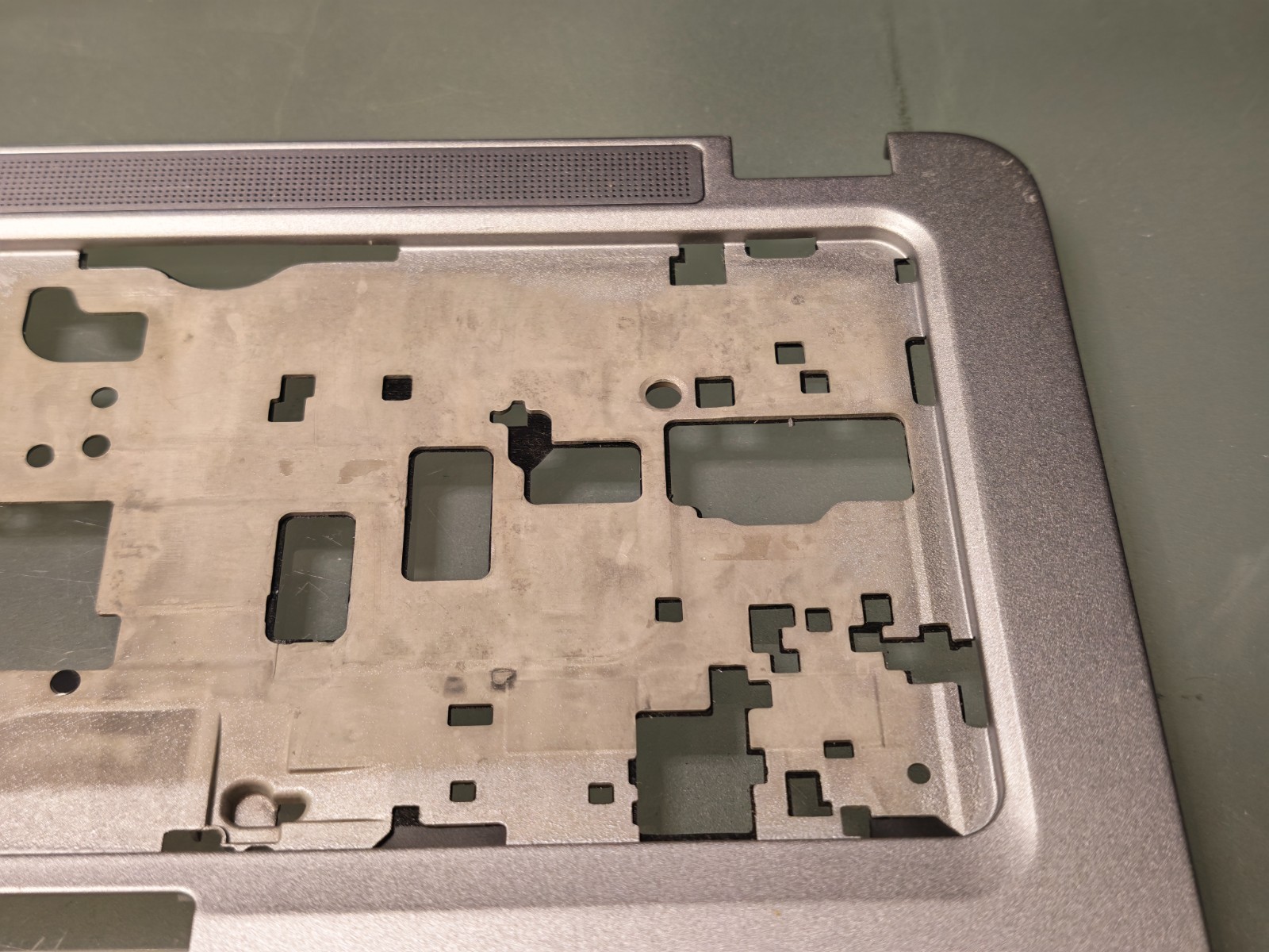 HP 820 G3 G4 725 G3 PALMREST TOP BODY 6070B0886101 #