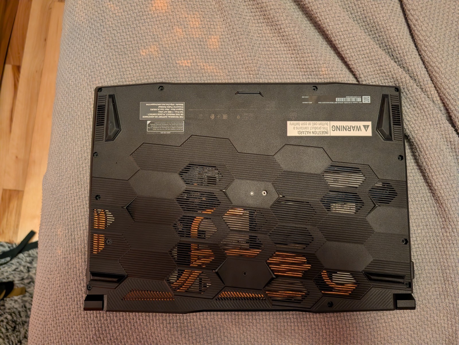 MSI Katana Gaming Laptop 15 15.6 inch 144hz very lightly used 16 GB RAM 1 TB SSD