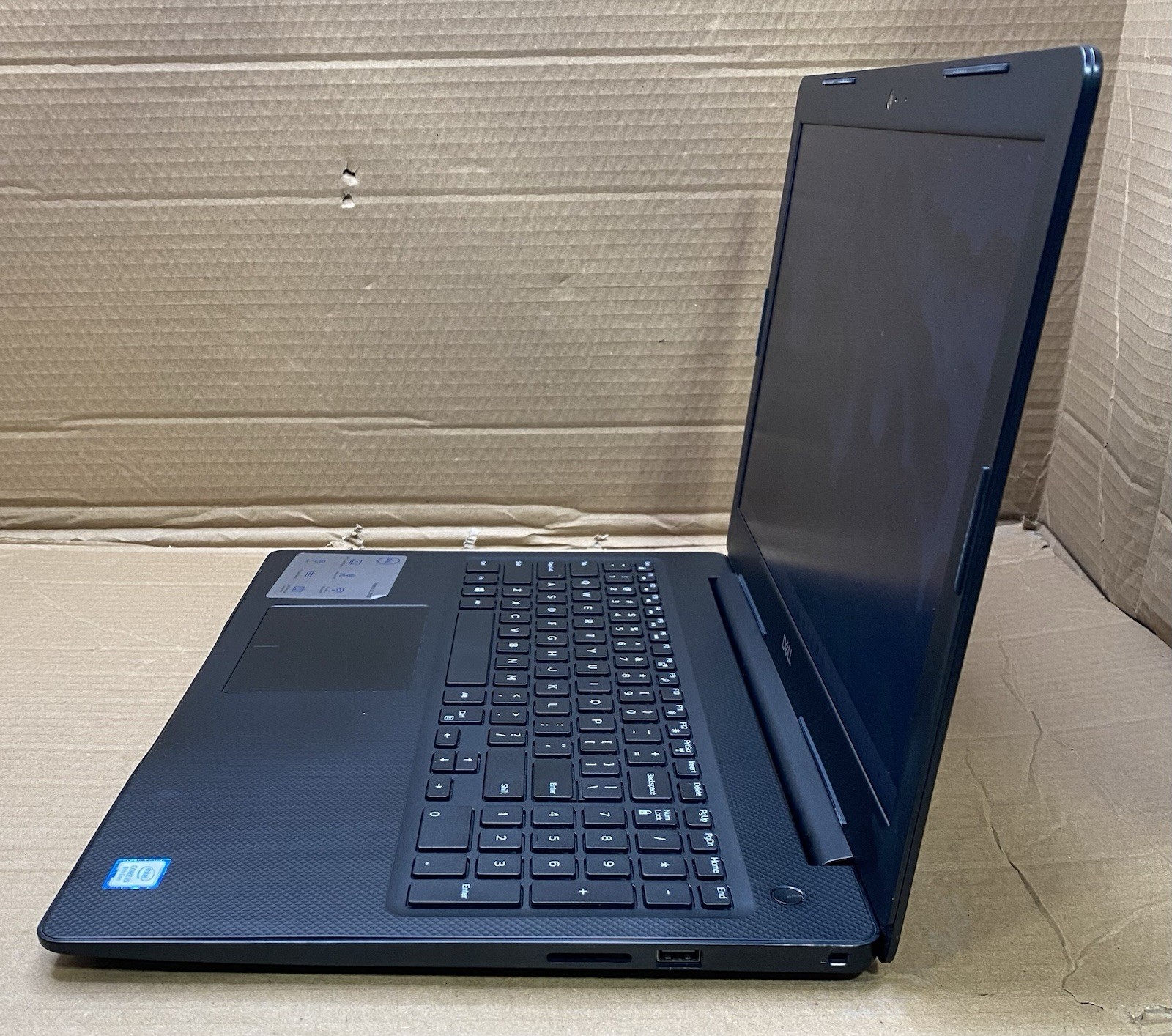 Dell Vostro 3583 15″ intel Core i5-8265U @ 1.60 GHz 8GB 250GB SSD Windows 11 Pro