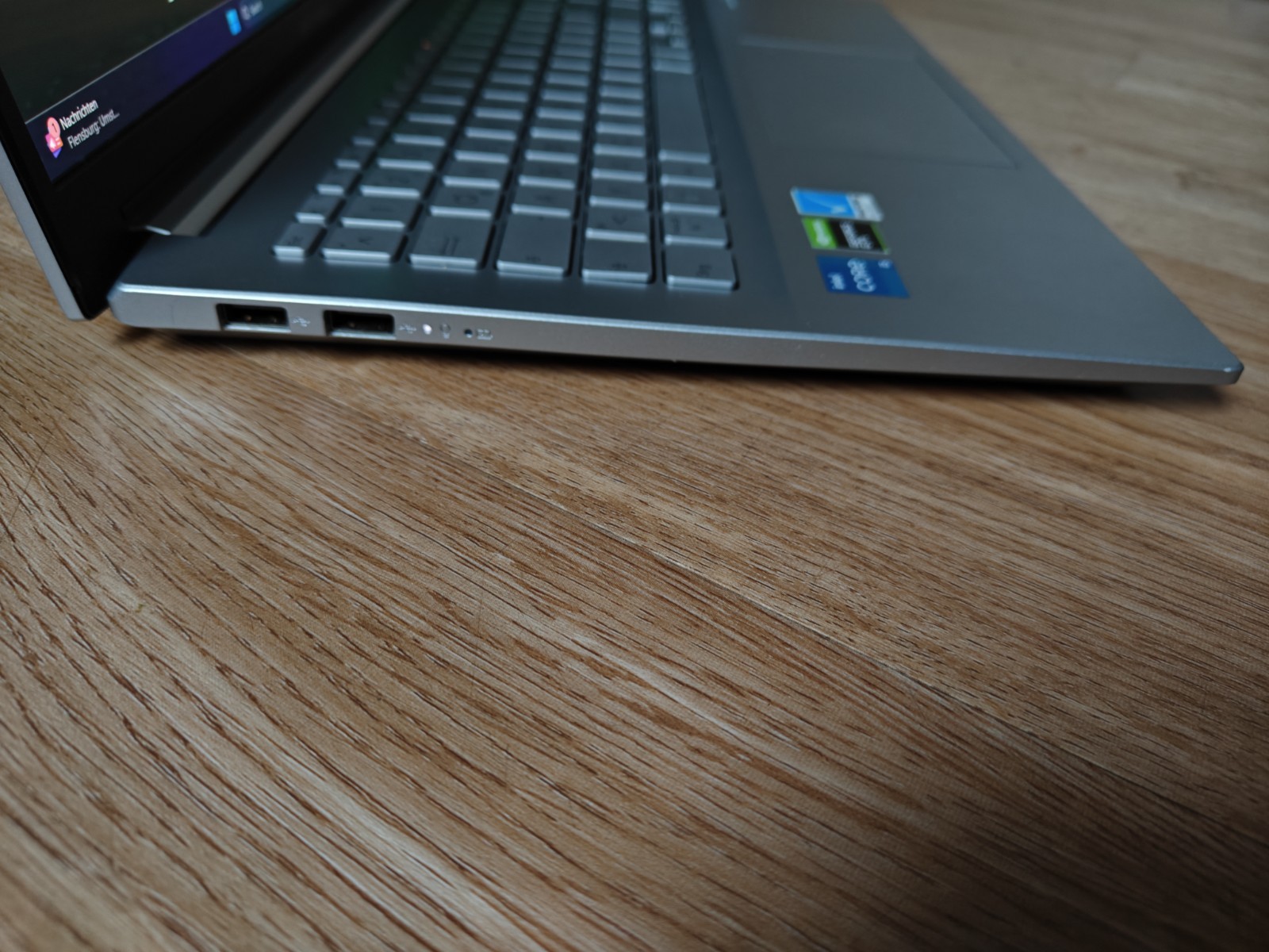ASUS Vivobook Pro 15 OLED FHD 8/512Gb Nvidia GTX 1650 4GB