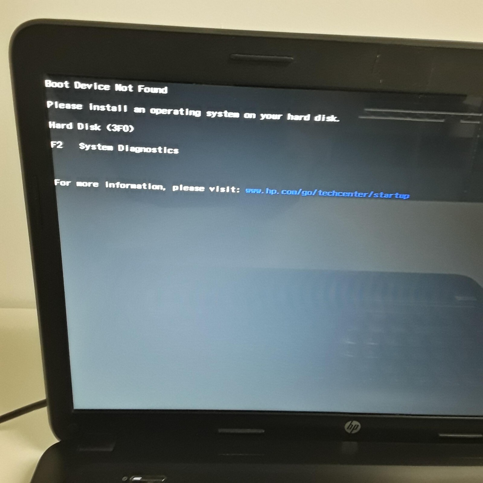 HP 2000 Notebook PC, Laptop, AMD 4GB No HDD BLUE