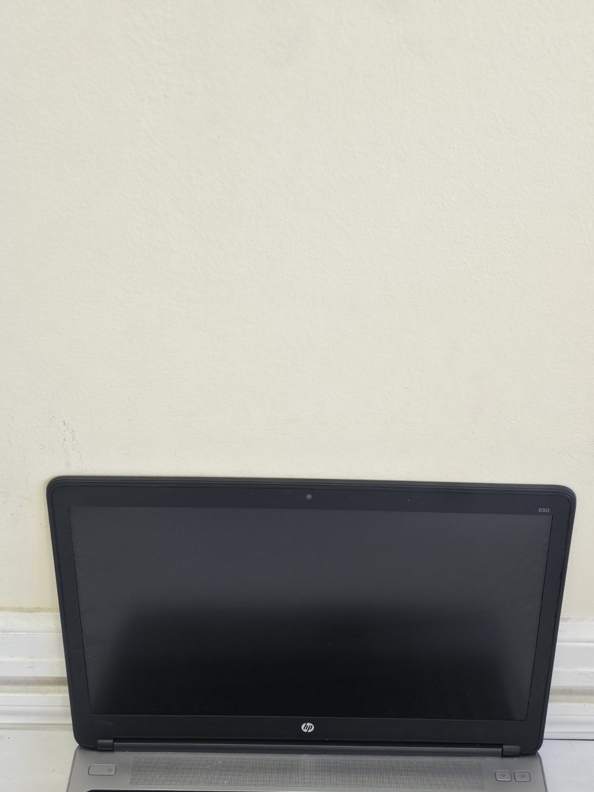 HP ProBook 650 G1 Laptop – BAD SCREEN – Intel i5 – 4GB RAM – 500GB HDD READ DESC