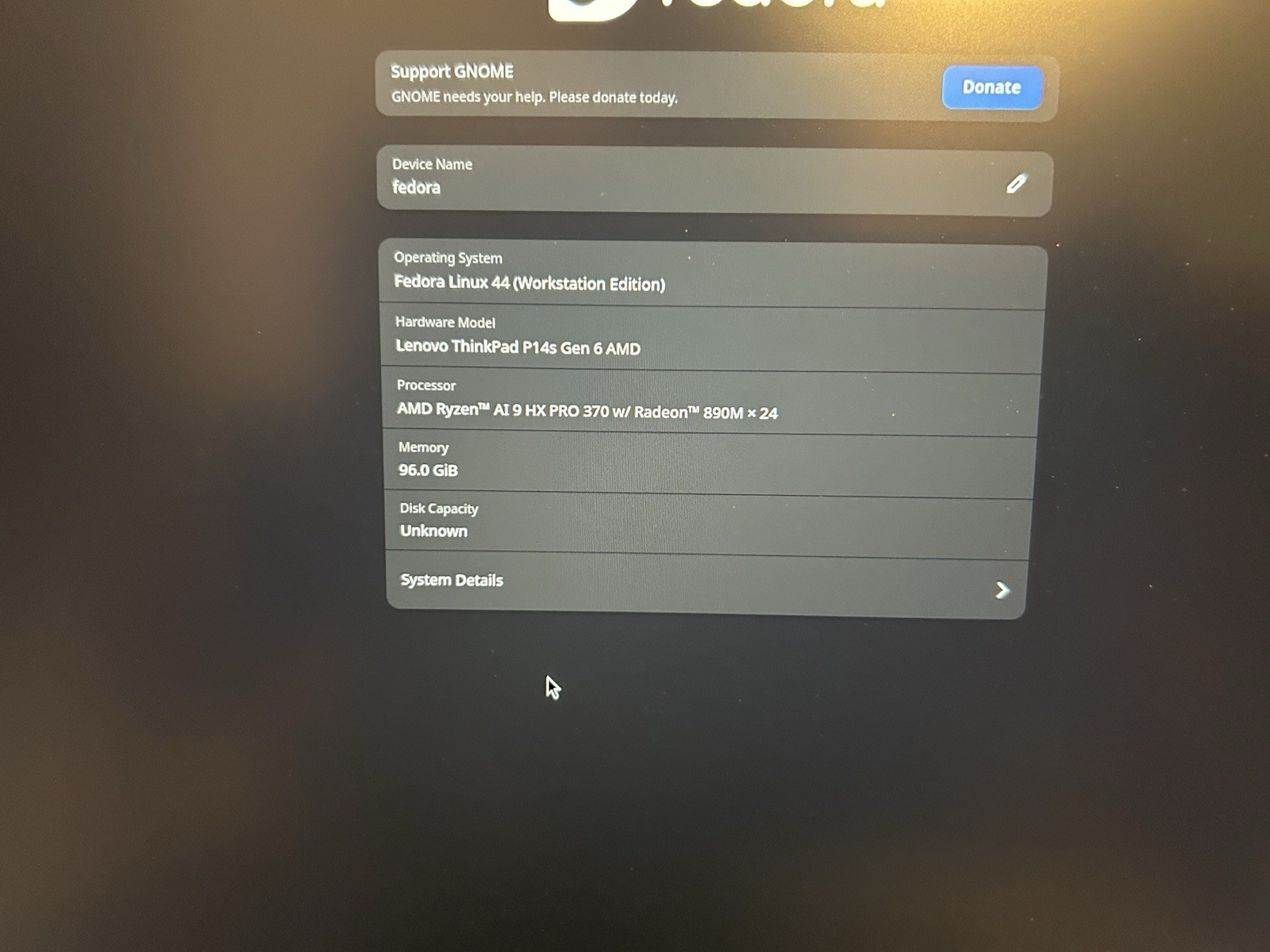 Lenovo ThinkPad P14s Gen 6 AMD 14in Ryzen AI 9 HX PRO 370 96GB Fedora IPS screen