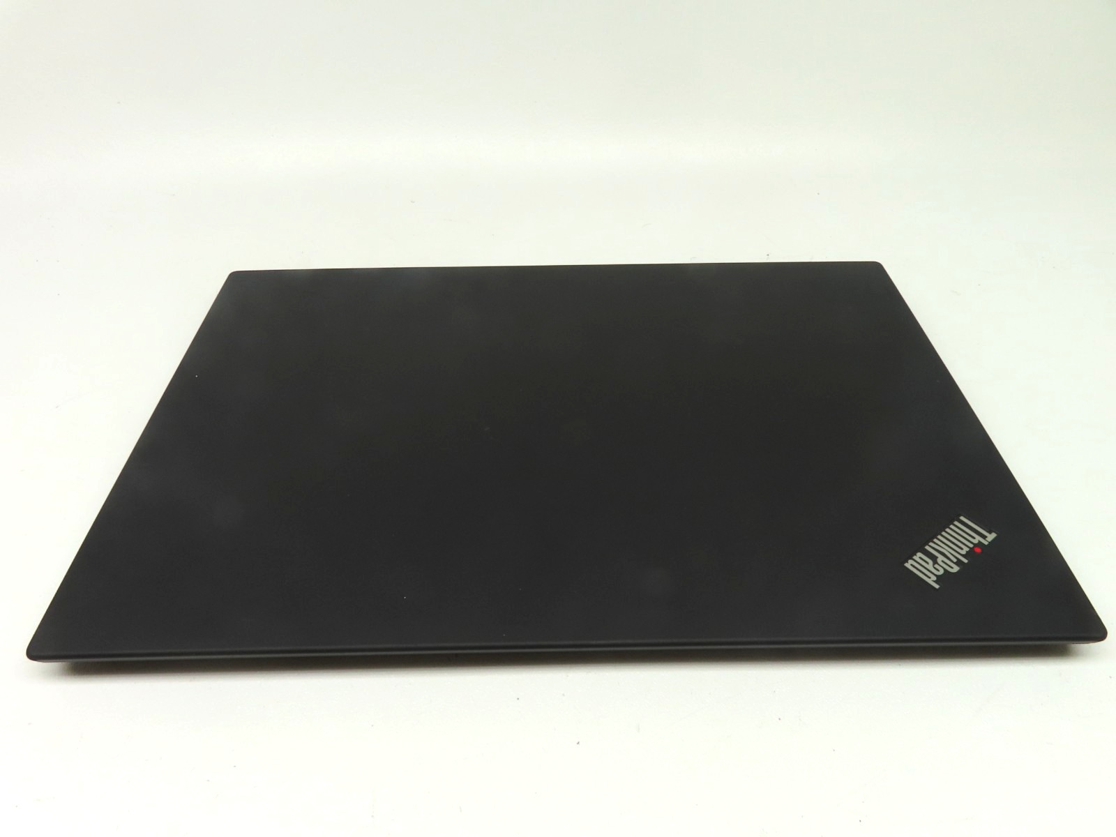 Lenovo ThinkPad x1 Carbon 14″ Intel Core i7-7500U 2.70GHz 8GB RAM 256GB SSD