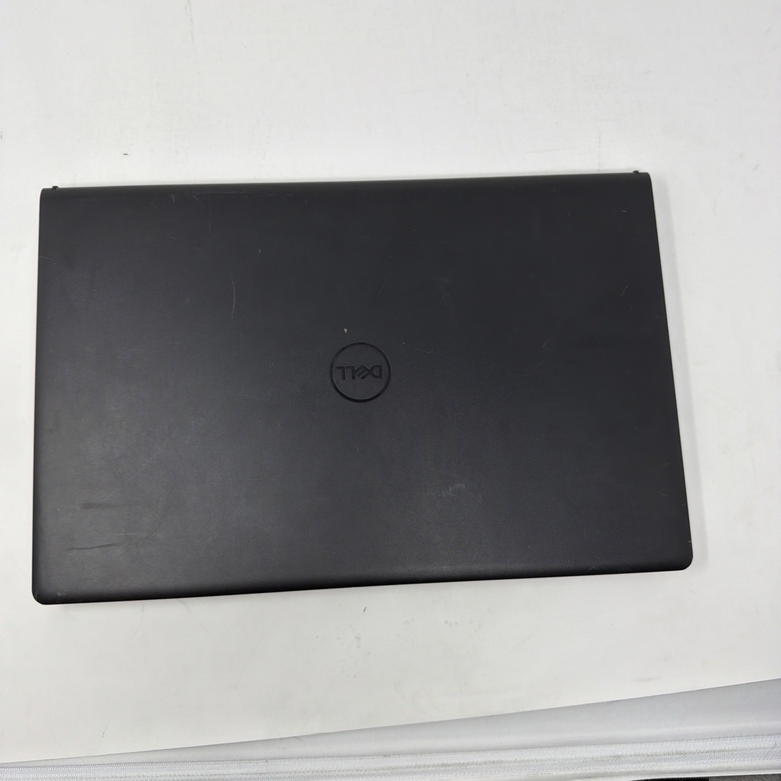 Dell Vostro P112F i5-1135G7 16GB 256GB SSD 15.6″ FHD Win11 Pro Bad Battery