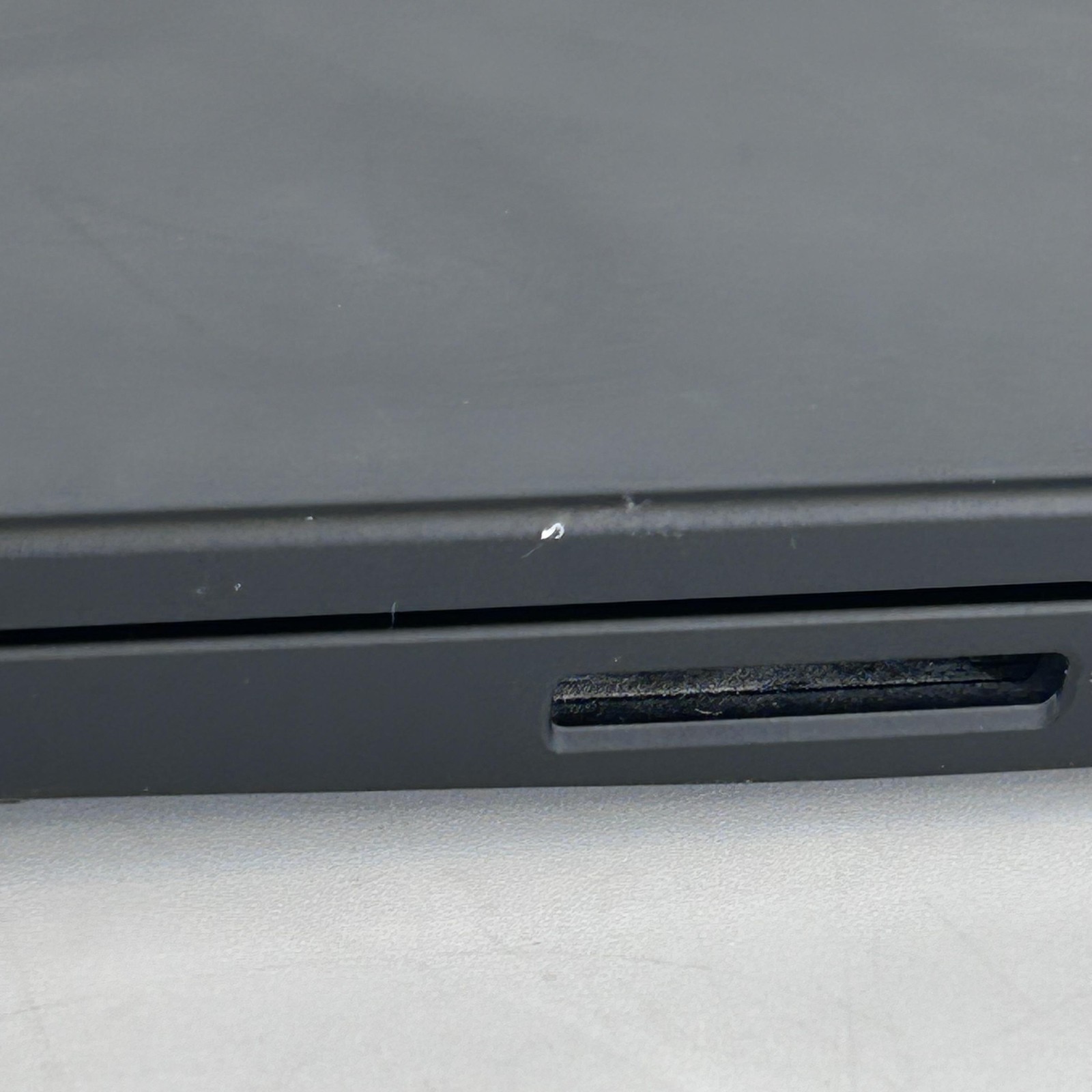 Lenovo ThinkPad P1 Gen 3 15 FHD i7-10850H 2.70GHz 32GB 512GB Quadro T2000 Max-Q