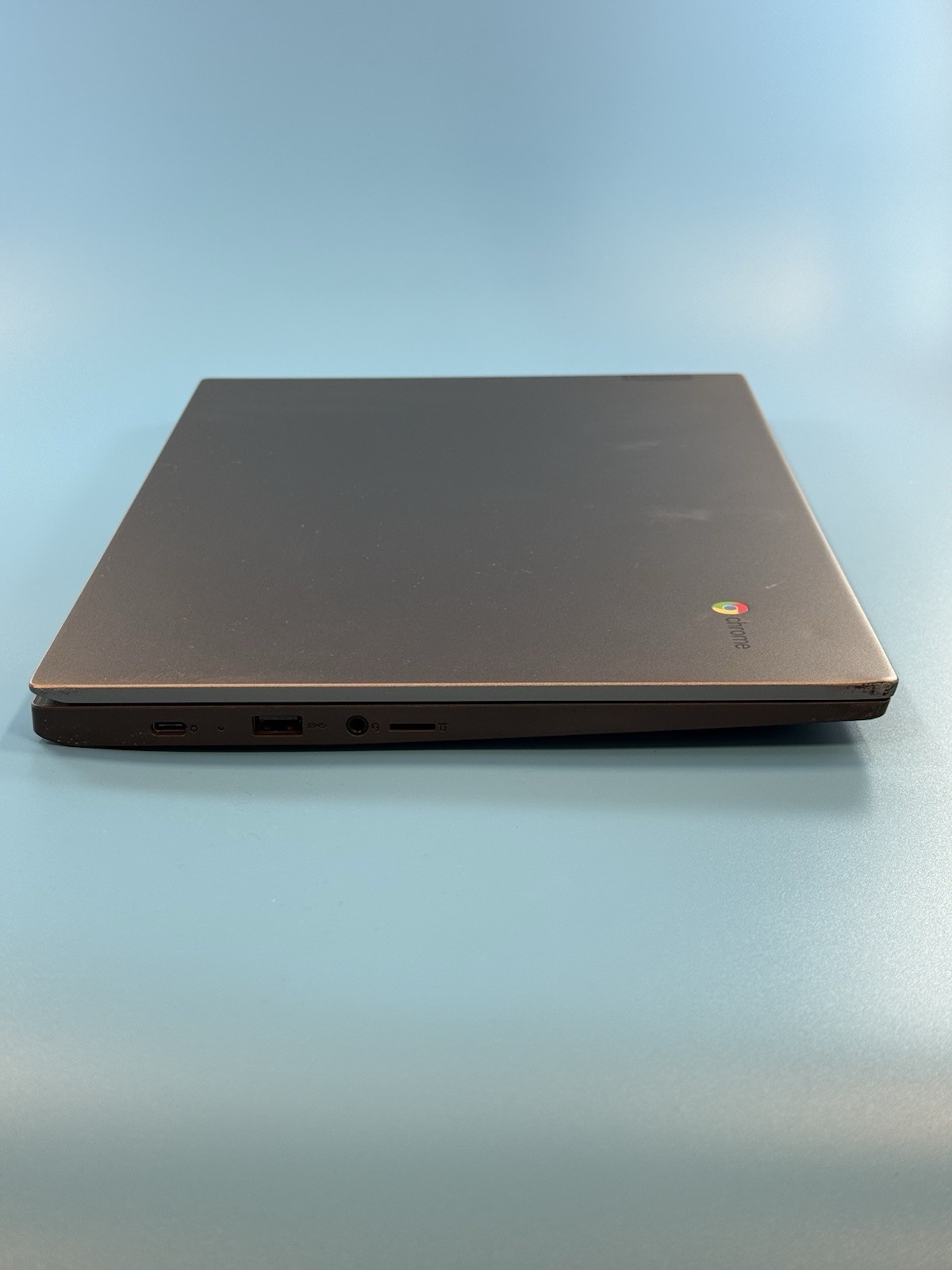 Lenovo Chromebook 14e Laptop AMD A4-9120C 1.6GHz 4GB 2GB Storage With AC Adapter