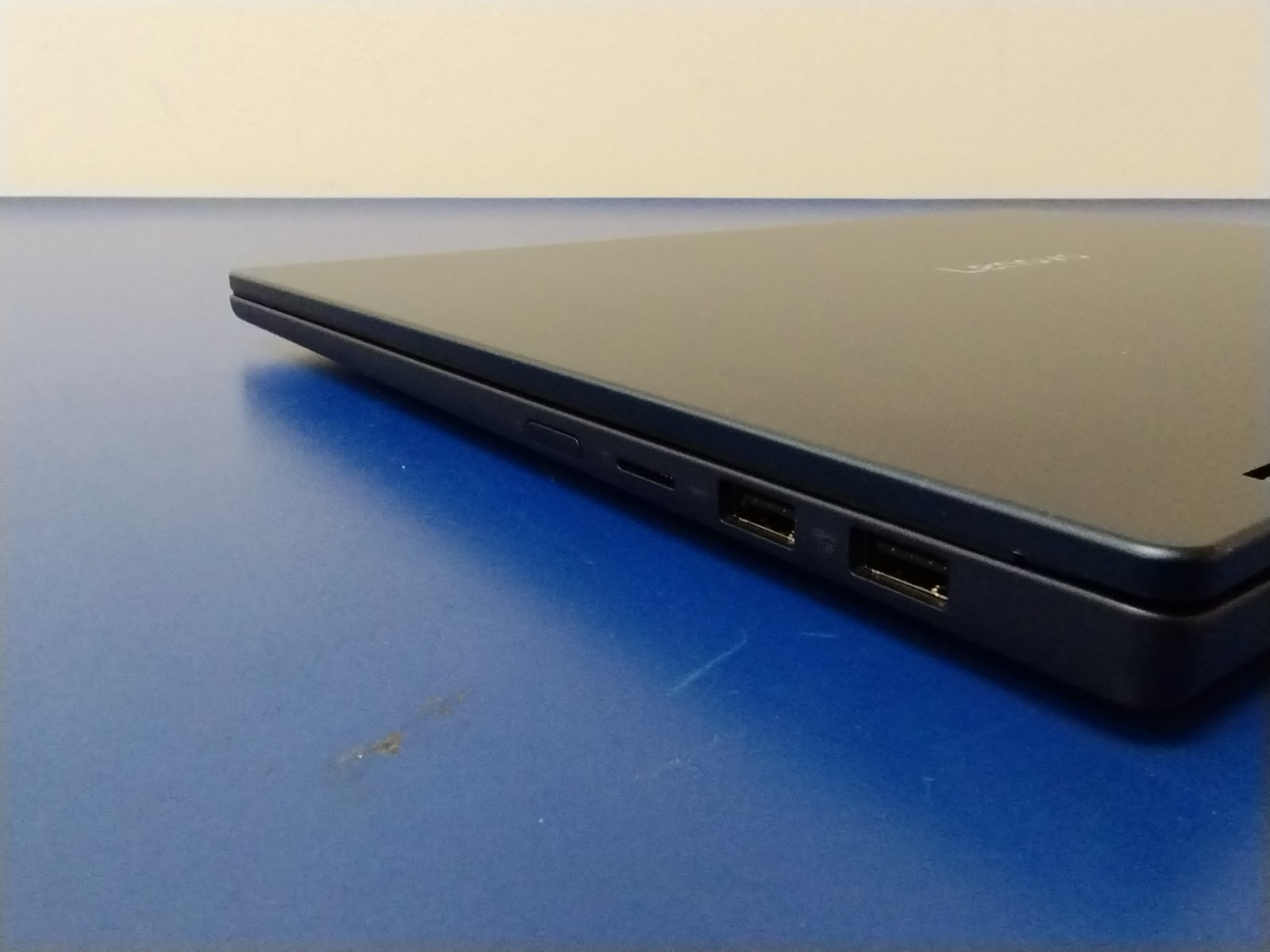 Lenovo IdeaPad 5 2-in-1 16AKP10, AMD Ryzen AI 7 350, 16 GB RAM, 1 TB NVMe SSD