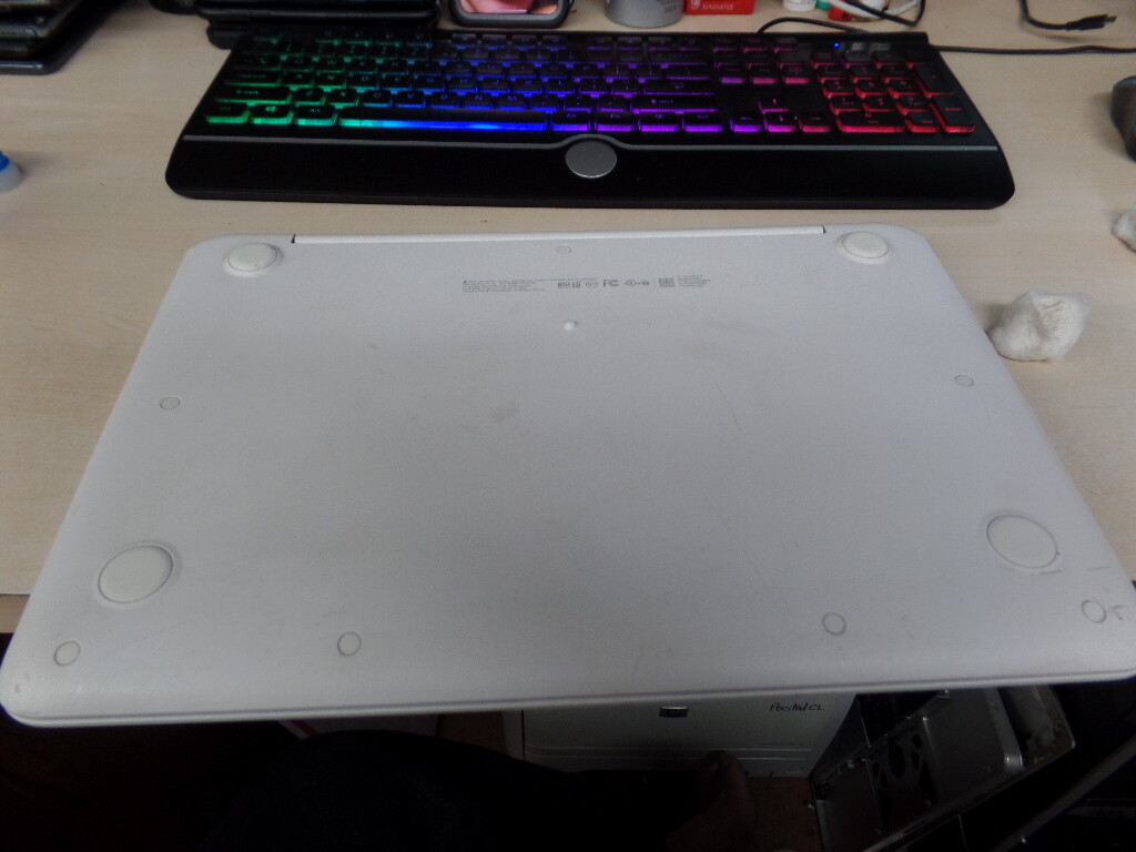 Awesome HP 14″ Touchscreen Chromebook White 14-CA021NR