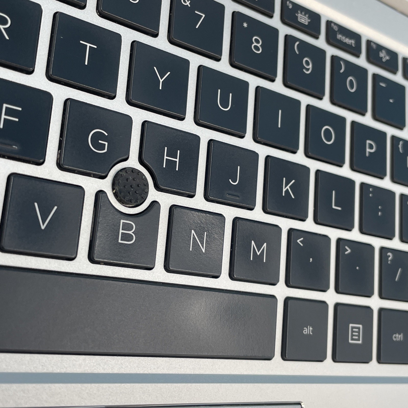 HP EliteBook 840 G7 | i7-10610U | 8GB RAM | 256GB SSD | WIN 11 PRO | 75% BATTERY
