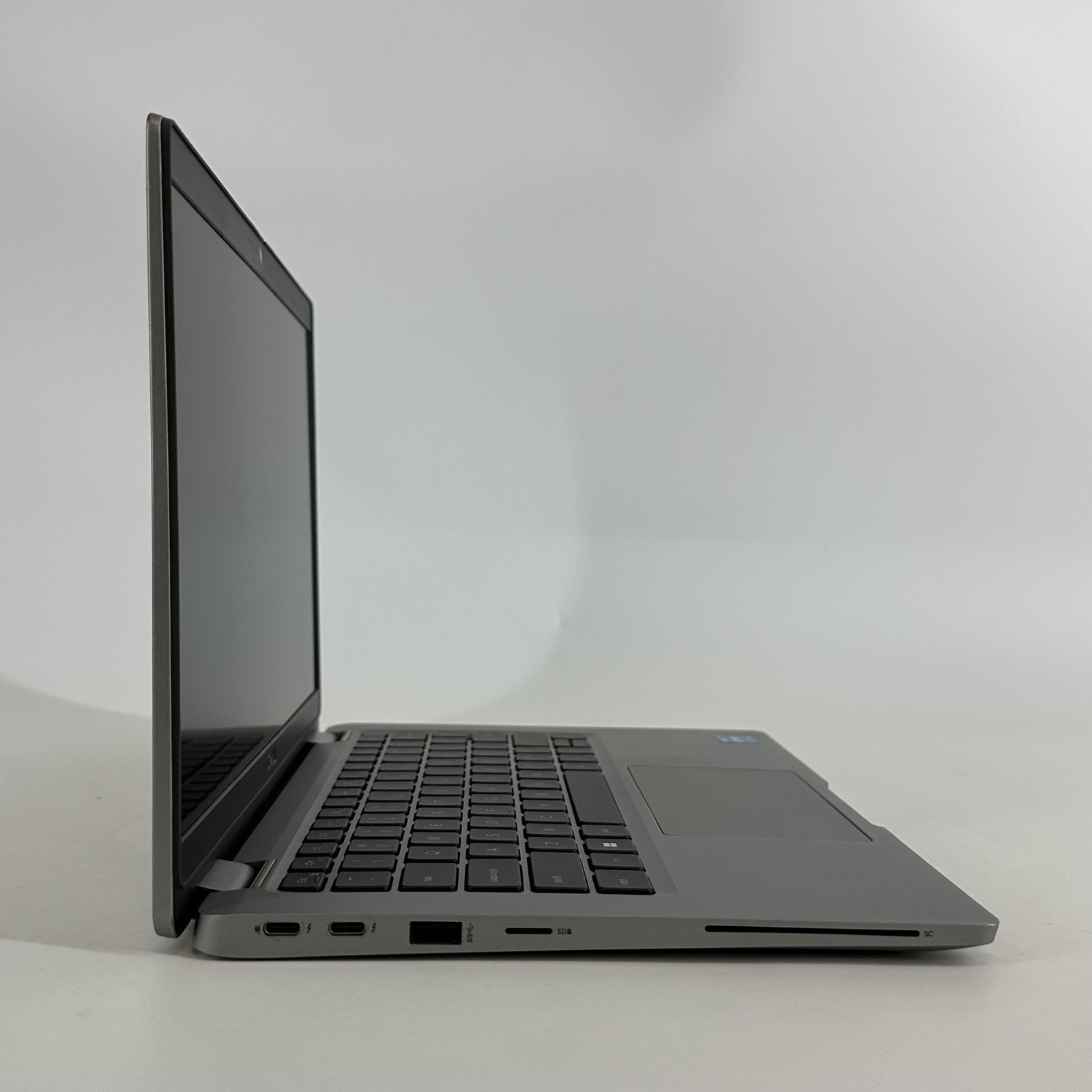 Dell Latitude 5320 13.3 2021 Gray FHD i5-1145G7 2.60GHz 16GB 512GB SSD Good