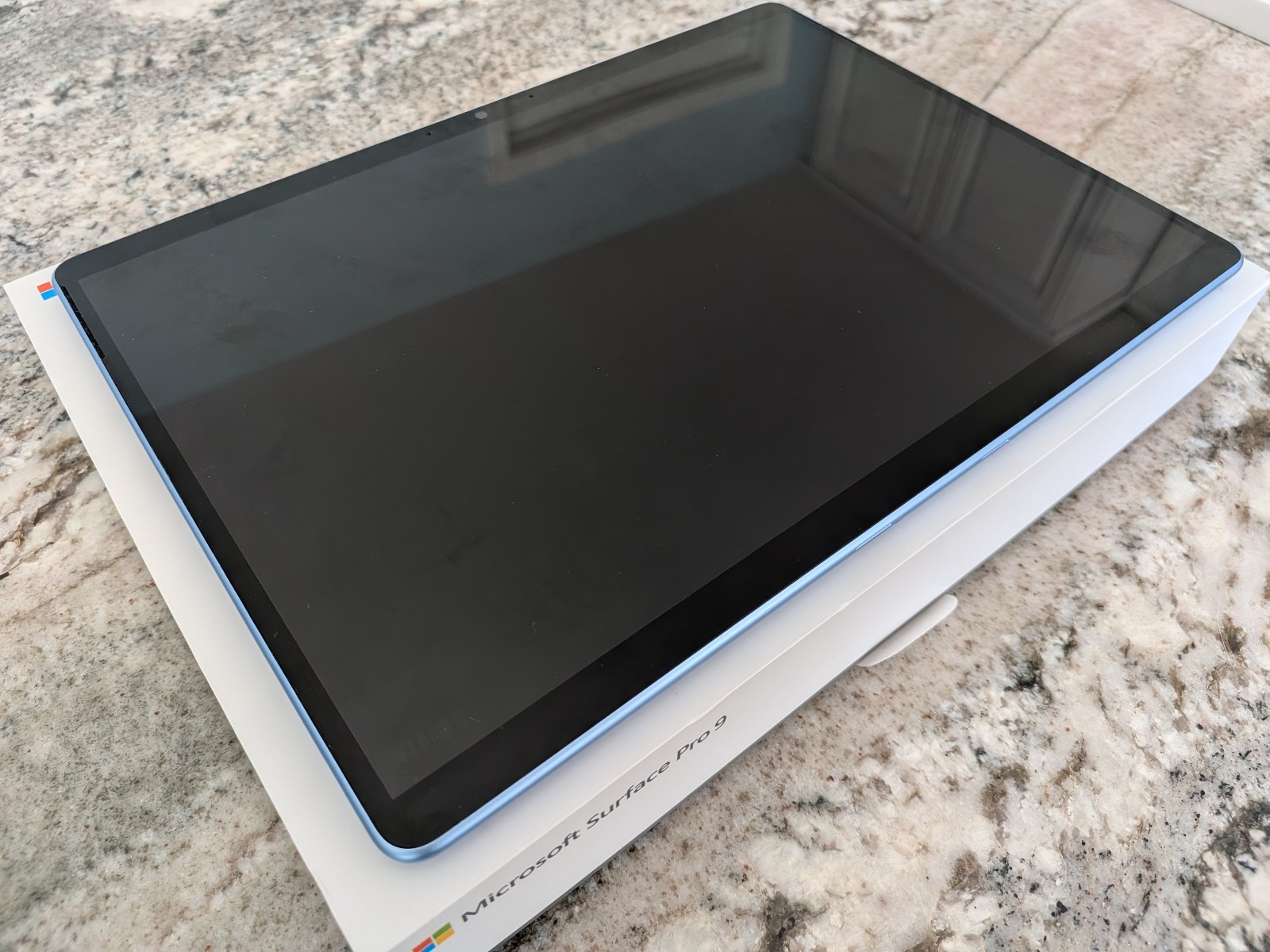 Microsoft Surface Pro 9 1TB SSD + 16GB RAM w/Surface Pro Keyboard/Slim Pen 2 CIB