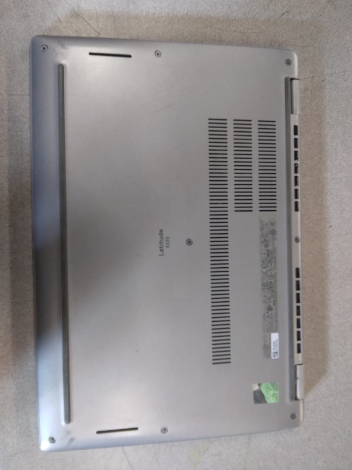 Dell*Latitude*5330*Intel*i5-1245U*512GB*NVMe*16GB*DDR4*Iris*Xe*Graphics*No*OS