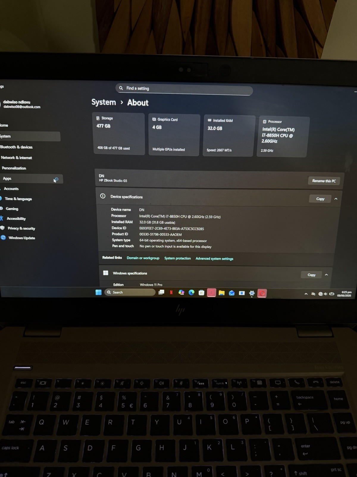 HP ZBook Studio G5 15in i7-8850H 32GB 477GB SSD Win11 Pro 4GB GPU