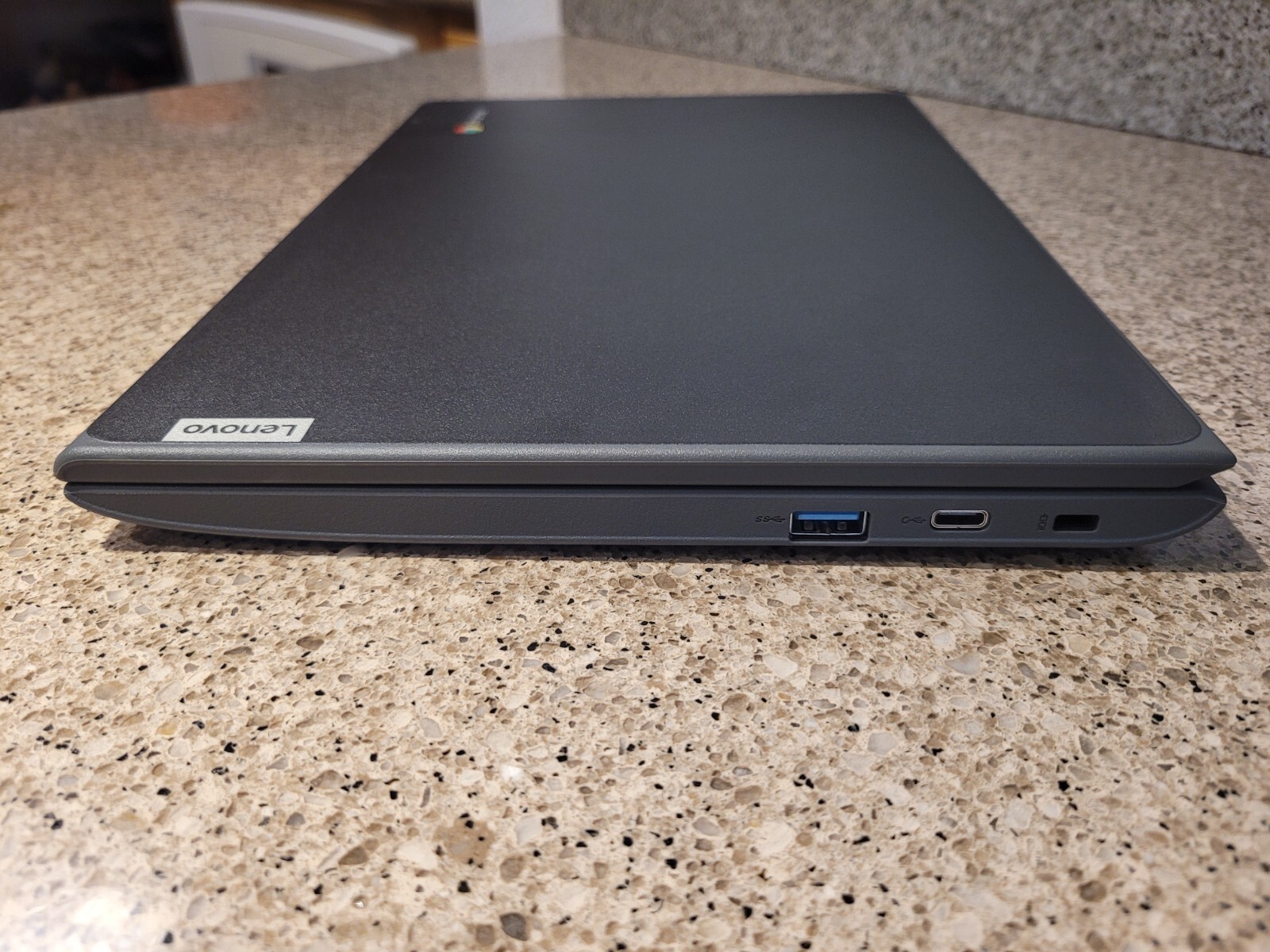 Lenovo 100e Chromebook 2nd Gen 11.6″ (32GB eMMC, AMD A4 Dual-Core, 2.40GHz, 4GB)