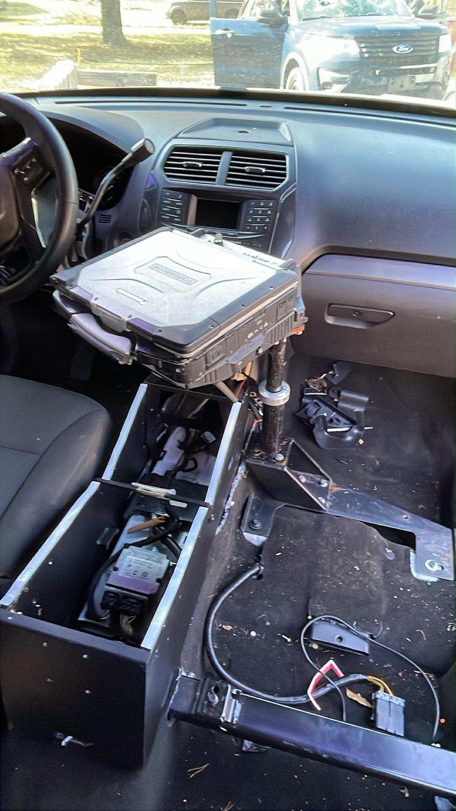 Panasonic Toughbook CF30 With Docking Station Laptop Mount To Fit Ford Explorer