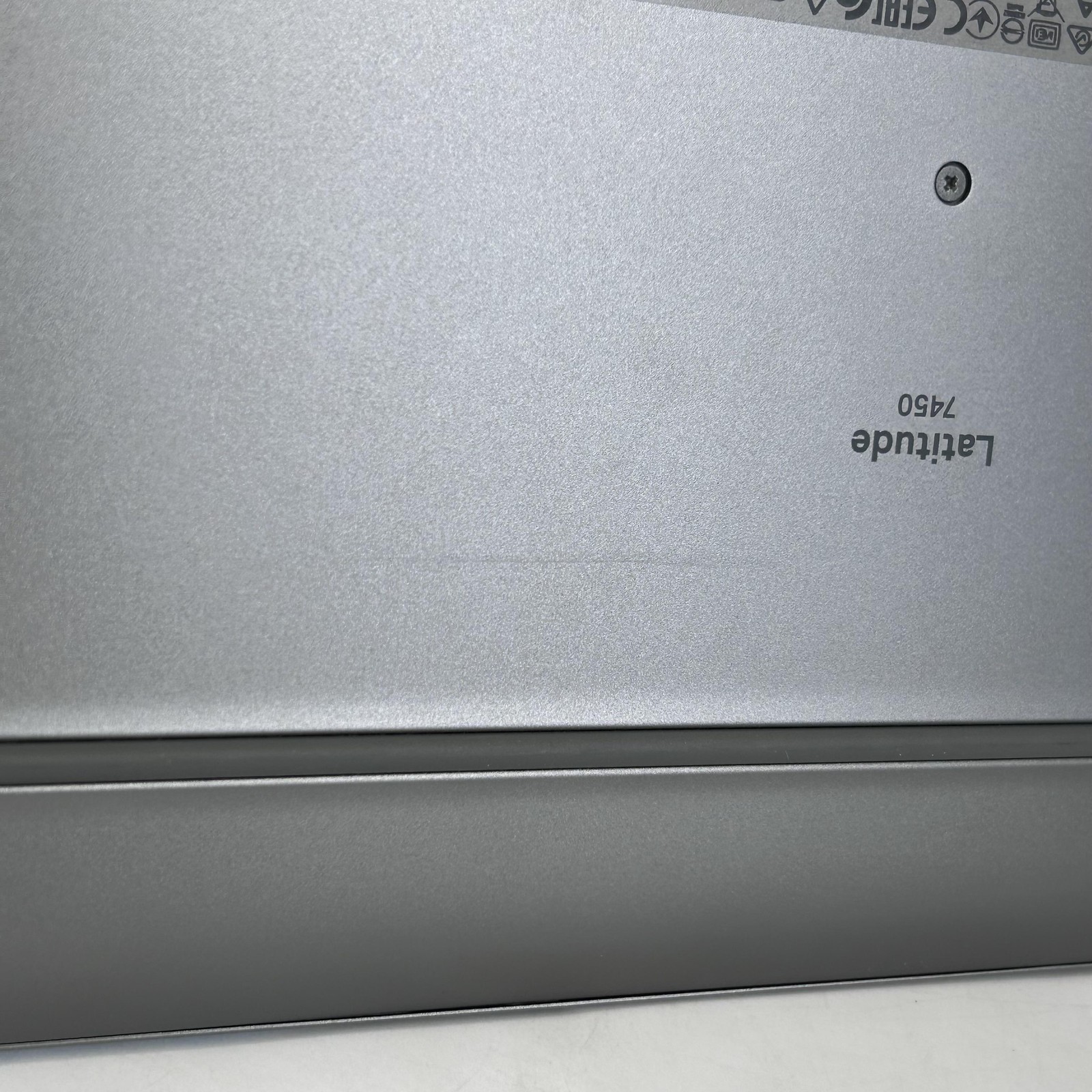 Dell Latitude 7450 14 Gray QHD+ TOUCH 3.8 GHz Ultra 7 165H 32GB 256GB SSD Fair