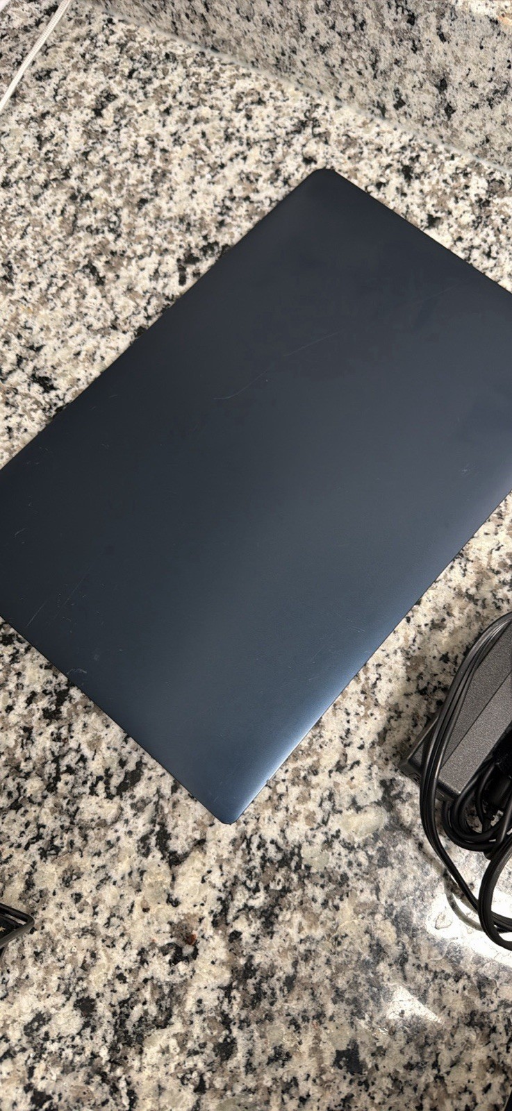 Lenovo IdeaPad 1 15AMN7 15.6″ Ryzen 3 7320U 8GB 256GB SSD Blue