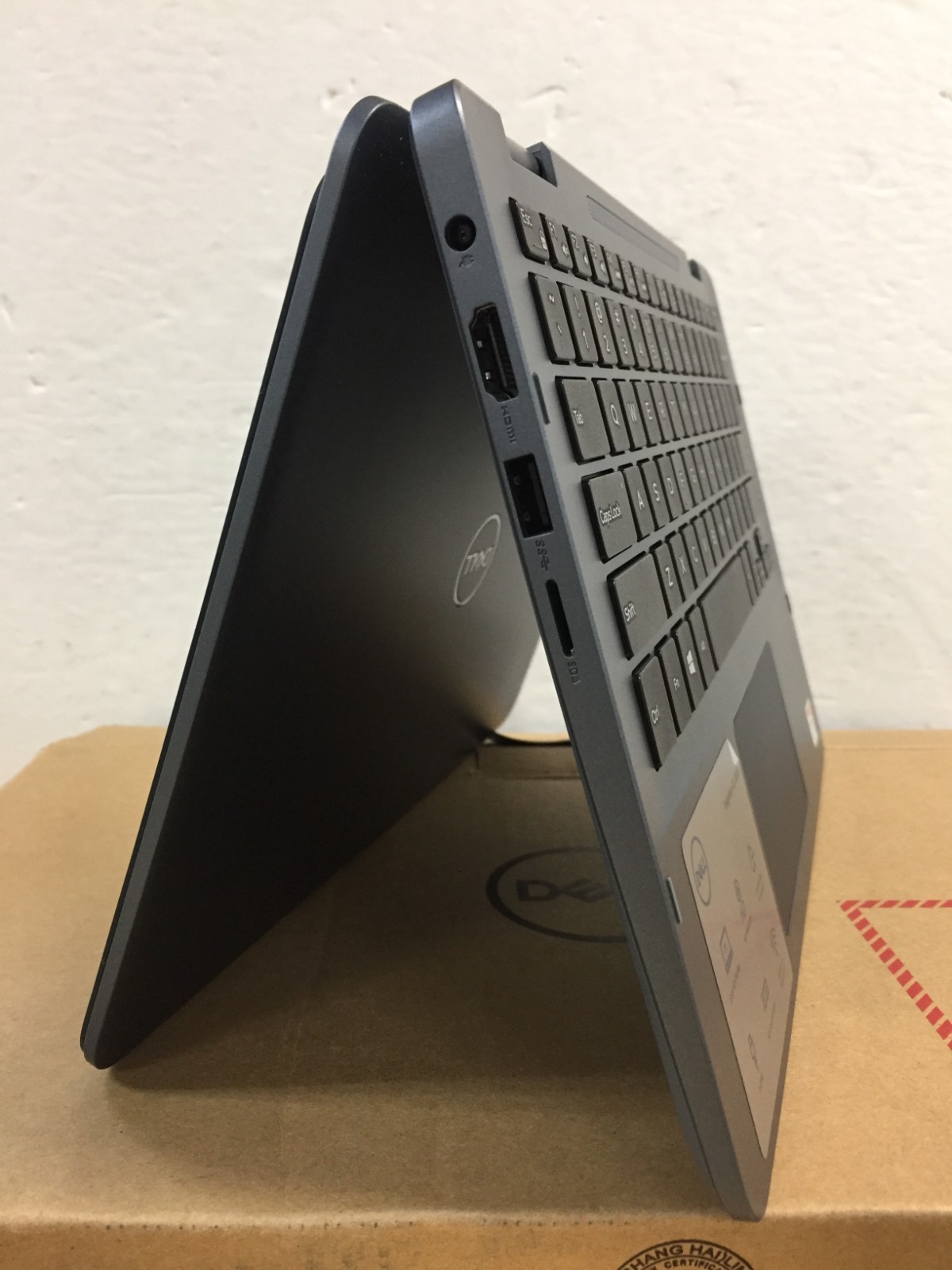 Dell inspiron 3195 11.6″ Touchscreen Laptop/AMD A9-9420e/4GB Ram/128GB eMMC/W10H