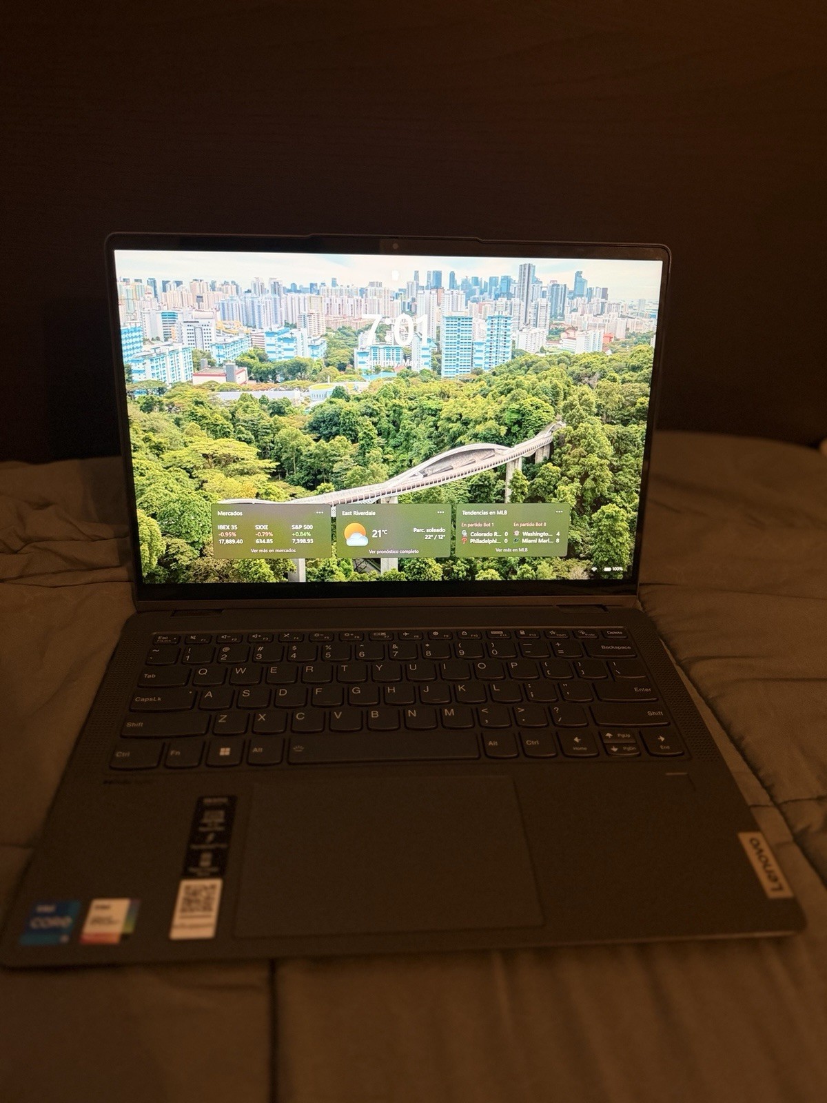 Lenovo IdeaPad Flex 5i 14″ i5 Gray Win 11 Iris Xe Thunderbolt 4 Wi-Fi