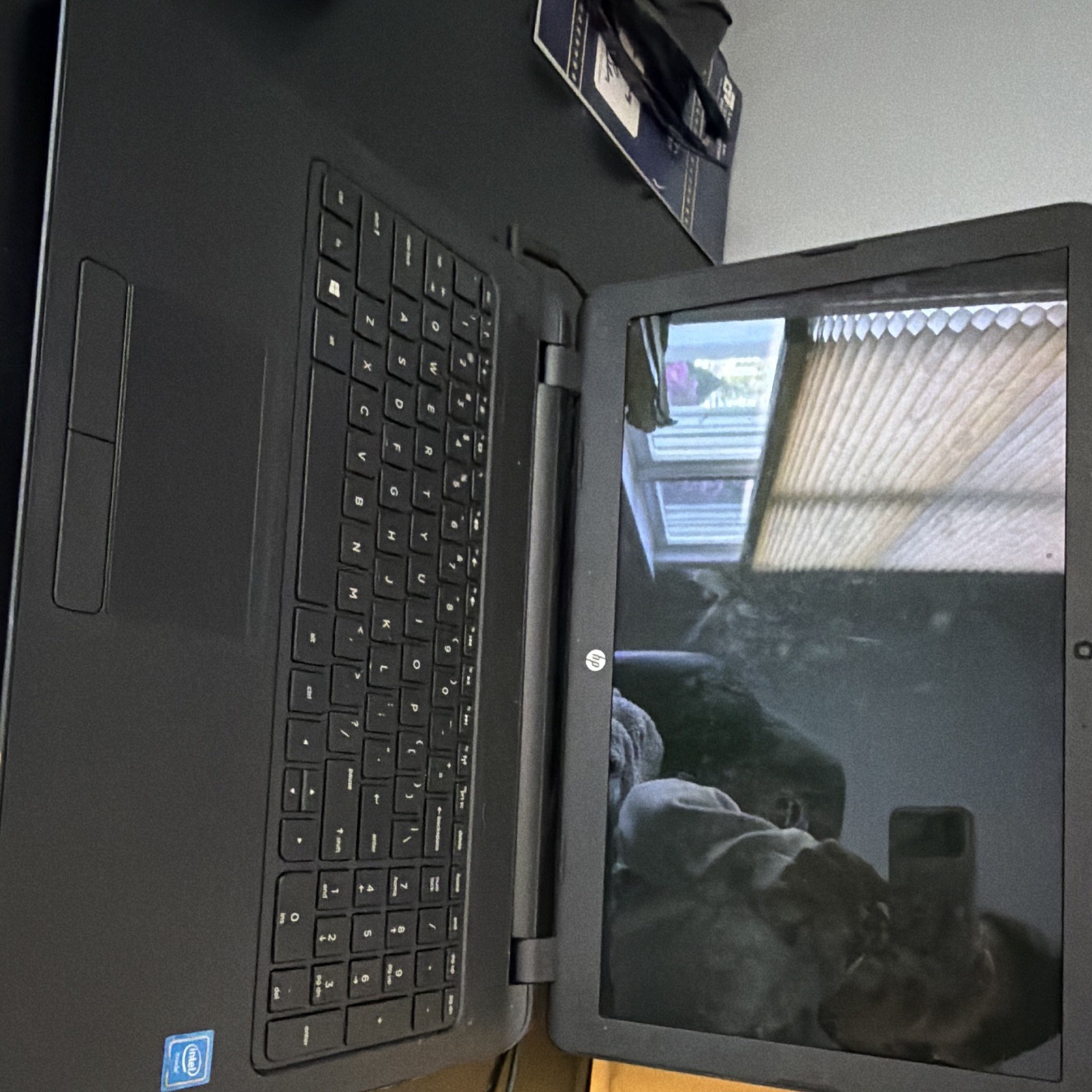 HP Stream 14″ Laptop Intel Celeron 4GB RAM 32GB eMMC Win10 Black Charger