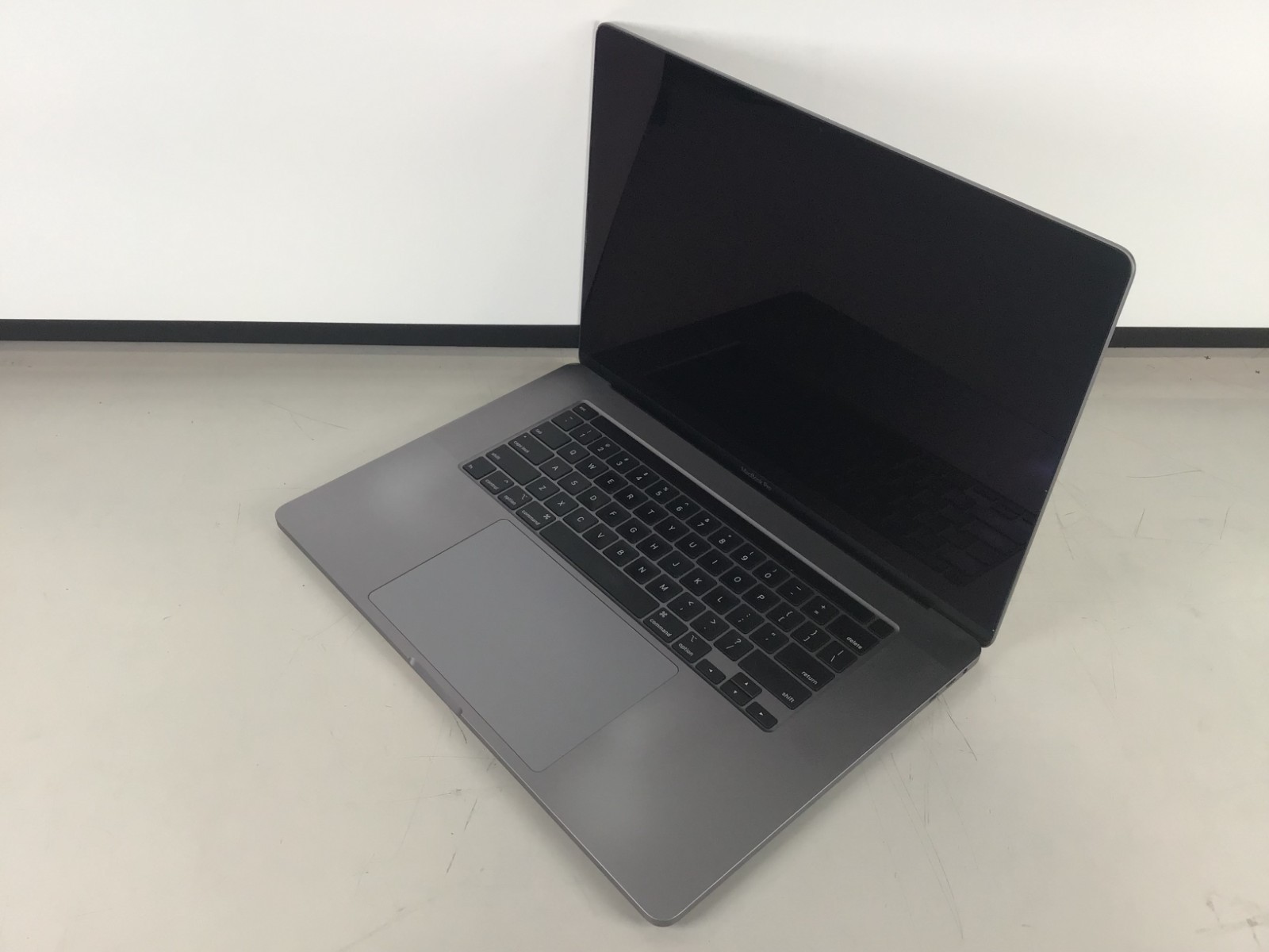 Lot of 2 Apple MacBook Pro 16″ A2141 i7-9750H 2.6GHz 16GB RAM 500B NVMe Gray~ II