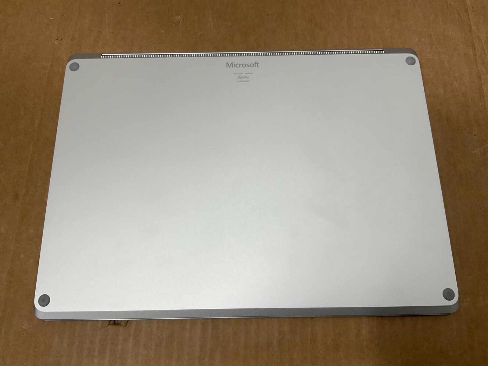 Microsoft Surface Laptop 3 i5-1035G7 16GB 256GB 13.5″ W10P Platinum Touchscreen
