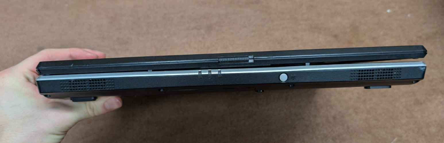 Toshiba Satellite L25-S121 – Celeron M 1.60GHz – ATI – 80GB HDD – XP – READ DESC