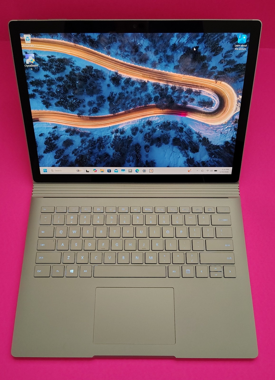 Microsoft 13.5″ Surface Book 2 i7-8650U 16GB 512GB SSD NVIDIA GeForce Win 11 Pro