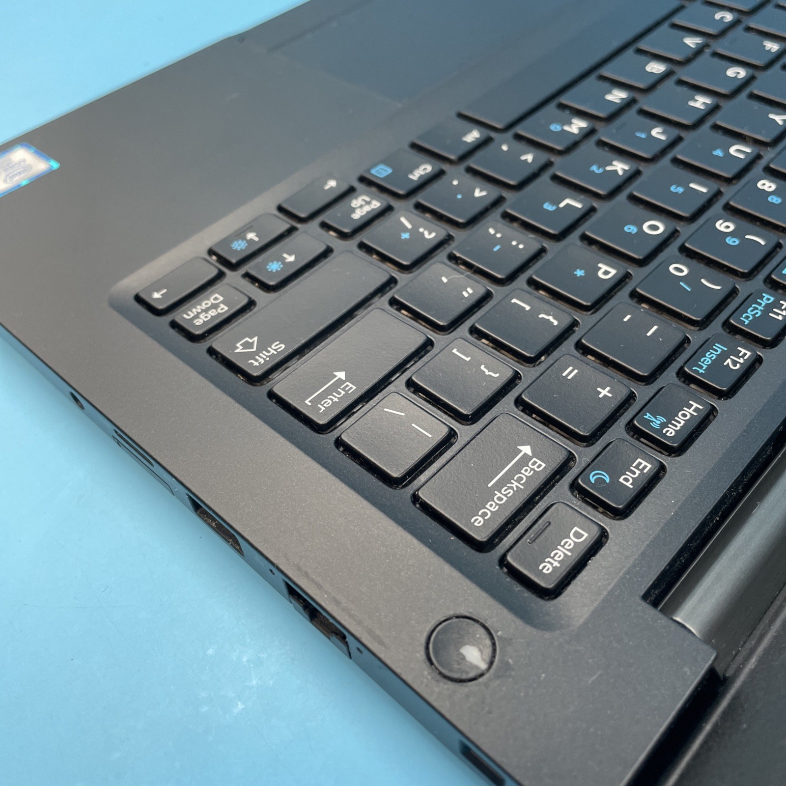 (LOT OF 12) Dell Latitudes | i5-6300U | 8GB RAM | NO DRIVE* | NO OS/BATT***READ*