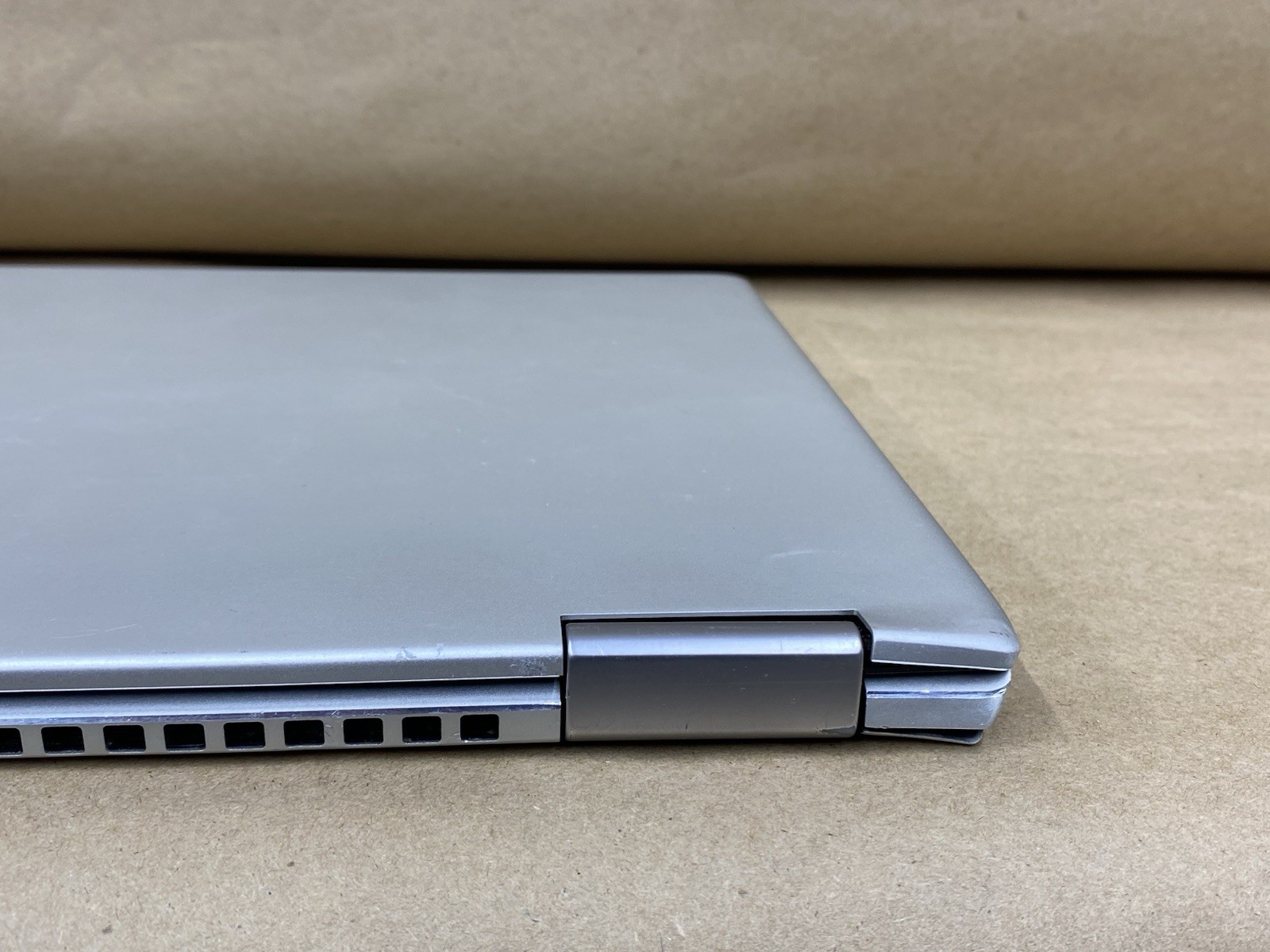 Lenovo 81C3 – 13″ FHD – Touch – i5-8250U – 8GB – 256GB SSD – Win 11 – READ
