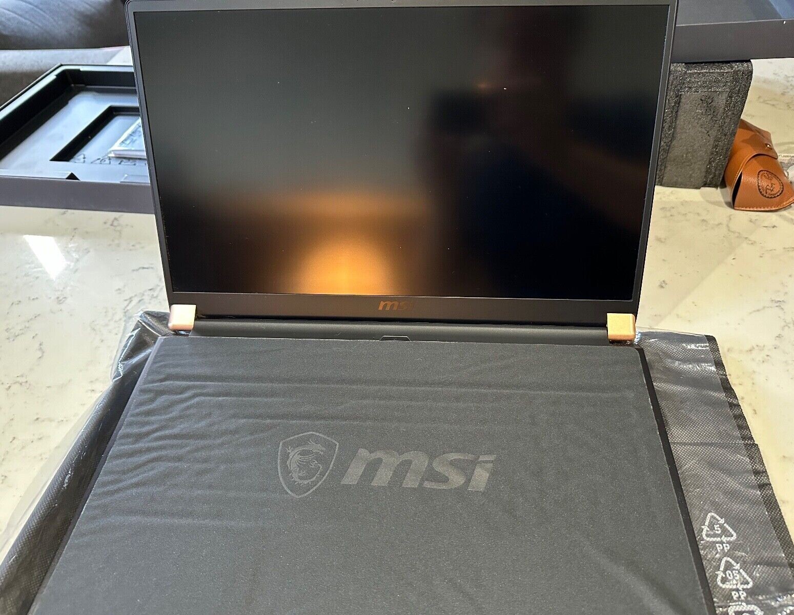 MSI GS75 Stealth-479 17.3″ Gaming Notebook – Intel i9 2.3Ghz – 32gb – 2080 Max-Q
