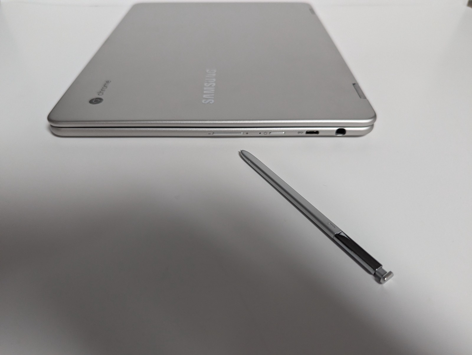 SAMSUNG Chromebook Plus (513C24-K01) 12.3″ (2400×1600) 2-in-1 with new battery