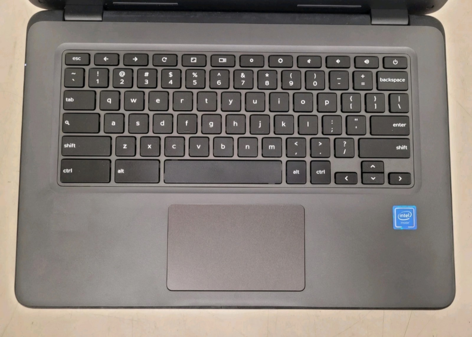 Dell Chromebook 3400 14″ – N4000 – 4GB RAM Chromebook 32GB Large Screen – Works