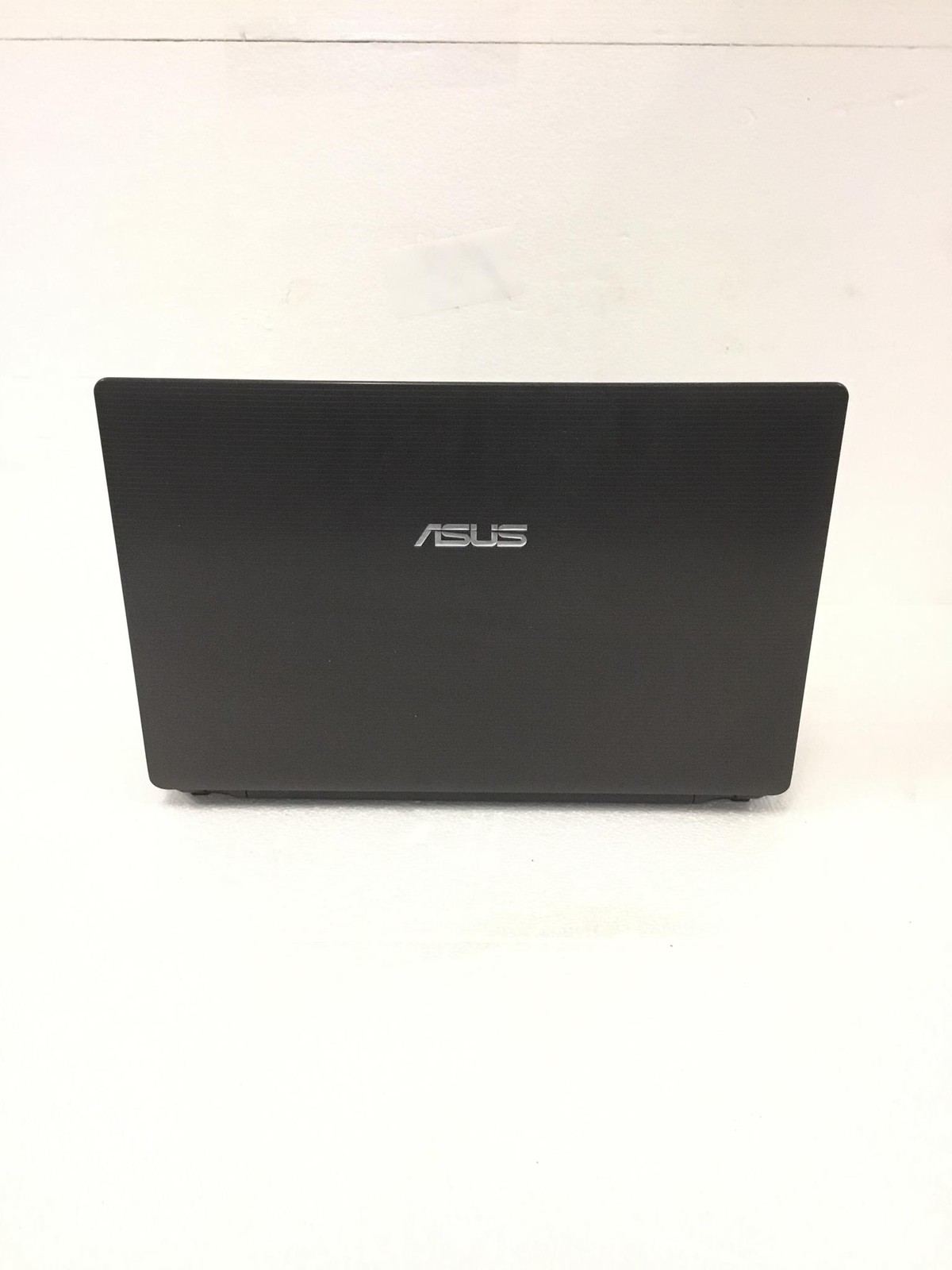 ASUS X53U Notebook Pc AMD C-60 APU With Radeon 1.00 GHz 15.6″ w/ 2Gb Ram, WORKS
