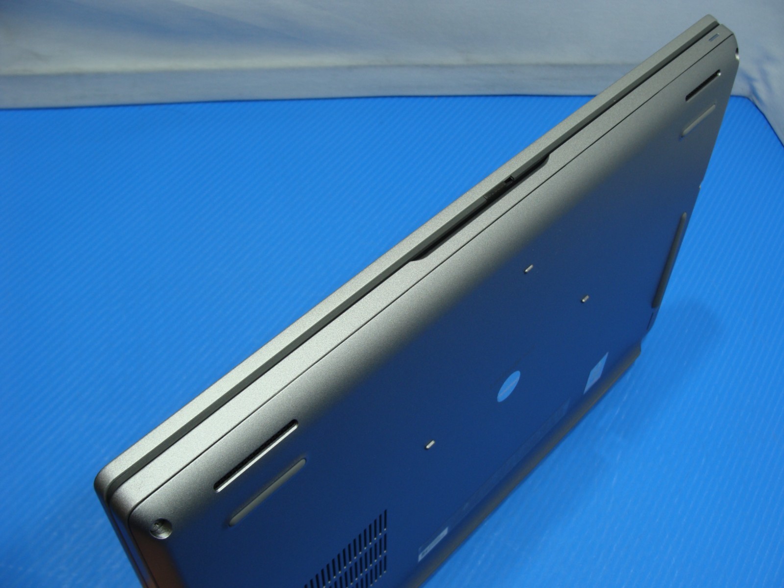 Dell Latitude 5421 14″FHD TOUCH vPRO i7-11850H 2.5GHz 32GB 1TB MX450 2GB W11Pro