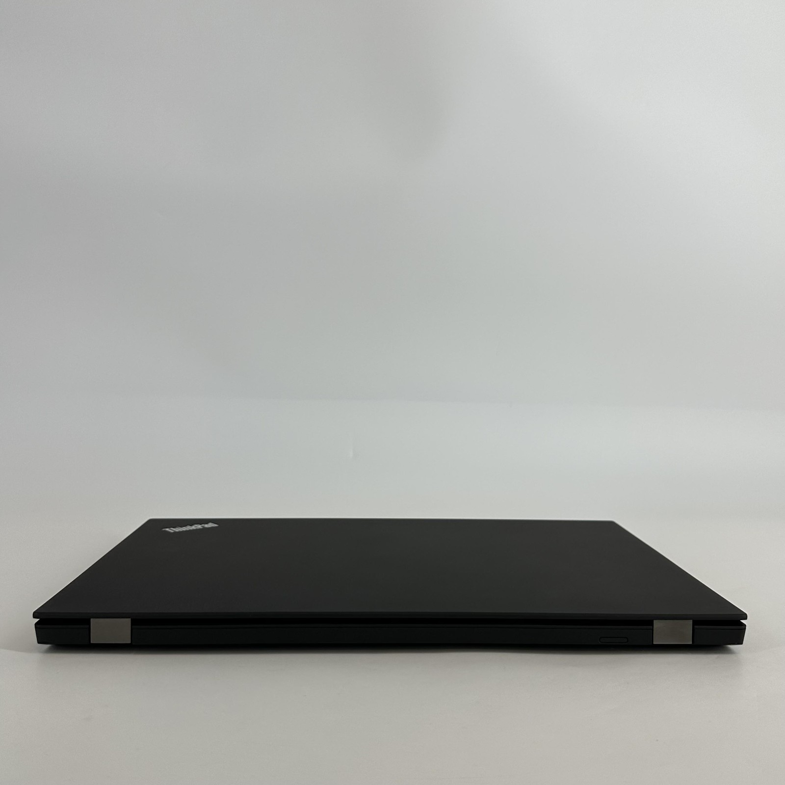 Lenovo ThinkPad T15 Gen 2 FHD i5-1135G7 2.40GHz 16GB 1TB SSD Very Good
