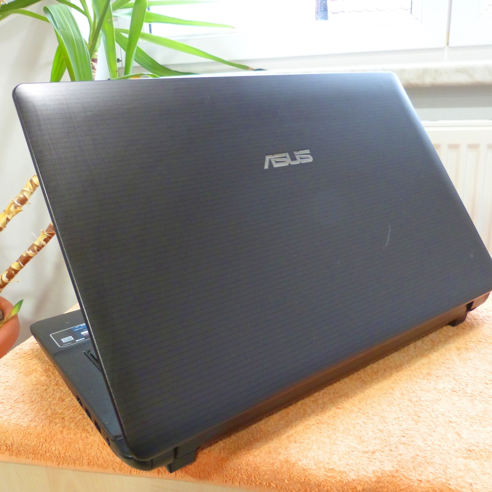Asus K93 18-inch Cinema Full HD | 2TB SSD | Windows 11 | Blu-ray | 24GB RAM…