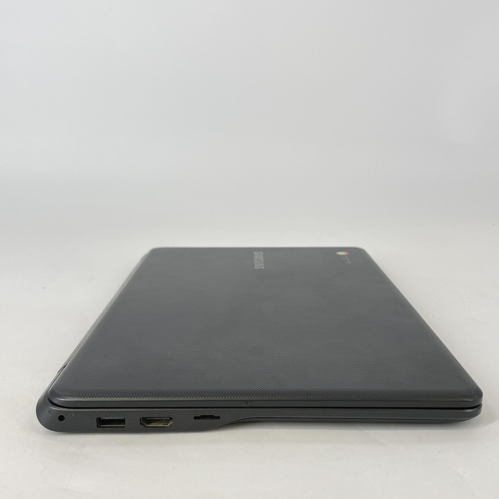 Samsung Chromebook 3 XE500C13 11.6 HD+ 1.6 GHz Celeron 2GB 16GB eMMC Good
