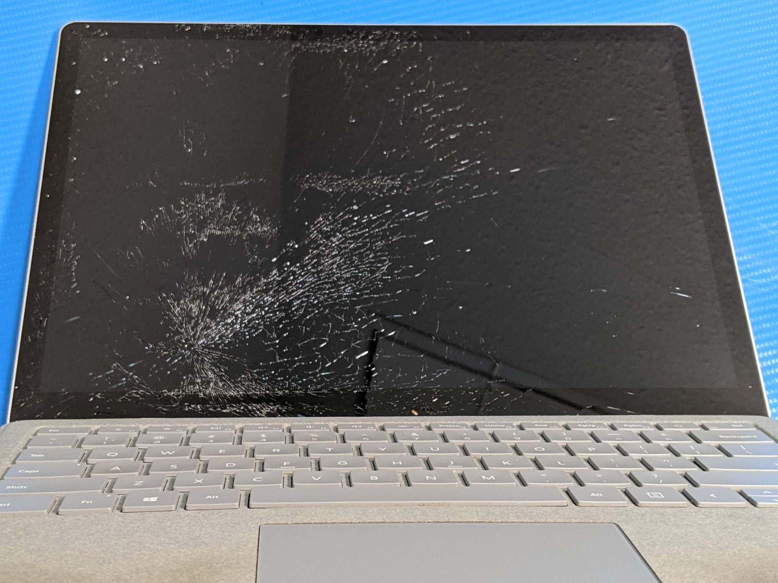 MS Surface Laptop 1769 13.5″QHD+ TOUCH BAD LCD i7-7200U 2.5GHz 4GB 128GB BAD SSD