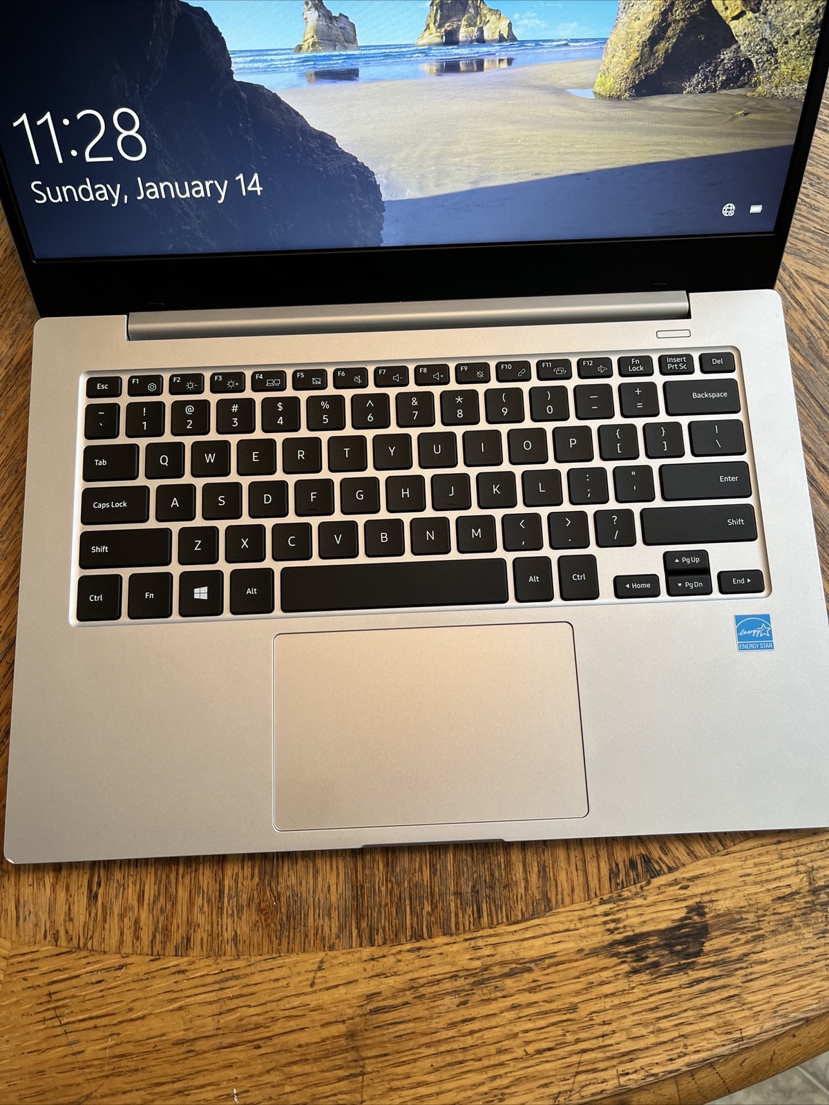 Samsung Galaxy Book 14″ (128GB SSD, Qualcomm Snapdragon7C, 2.55 GHz, 4GB)…