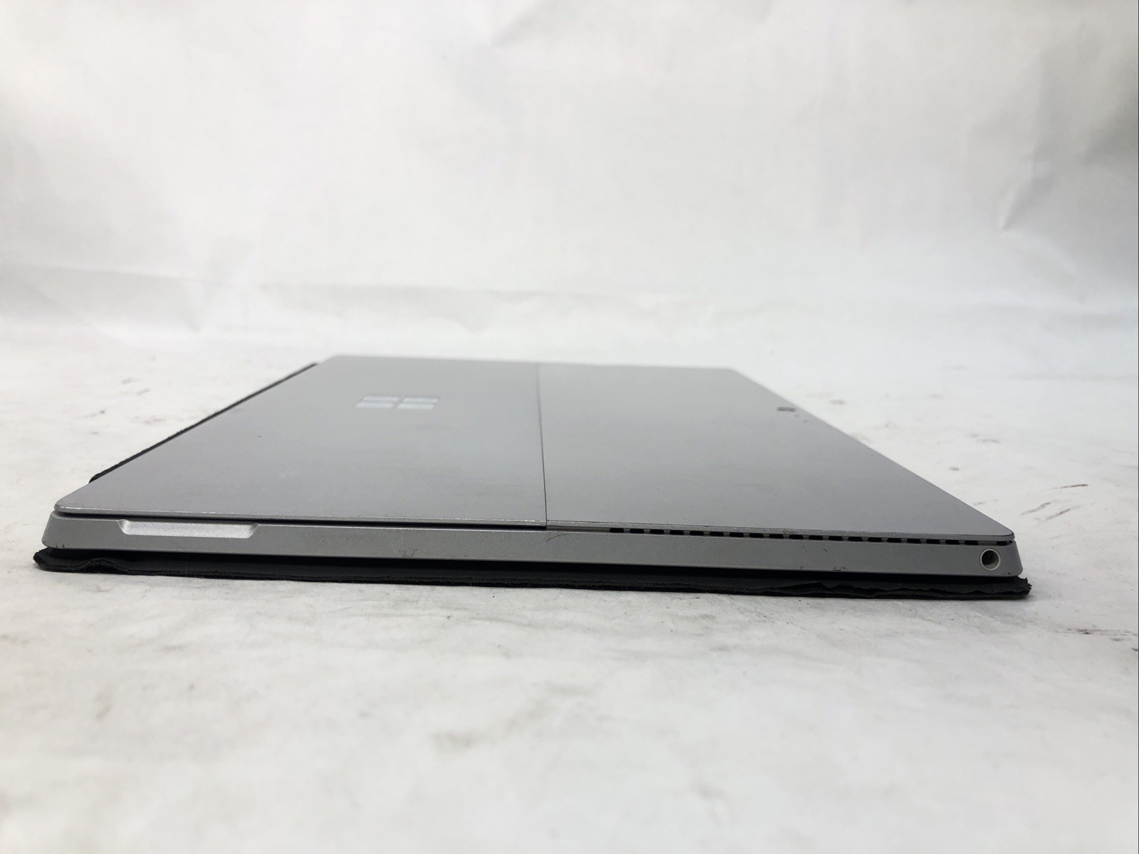 Microsoft Surface Pro 4, Intel Core i5-6300U @2.40Ghz, 4GB RAM, 128GB SSD, W11P