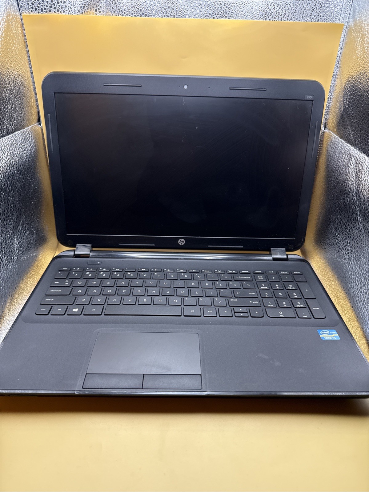 HP Envy 17-3290NR 17.3″ i7-3720QM, 8GB Ram, Beats Audio, AMD Radeon 7800M,READ