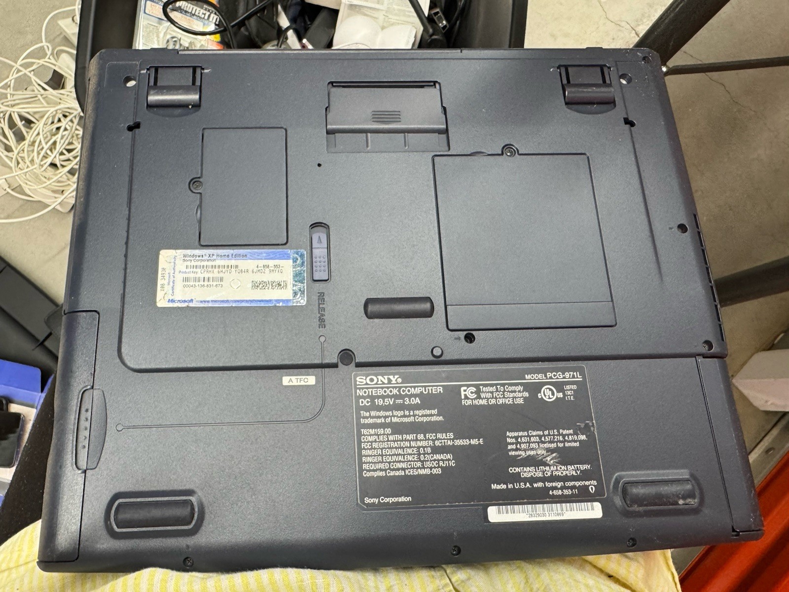 Sony VAIO PCG-FX190 Intel Pentium III 14″ Laptop -PARTS ONLY
