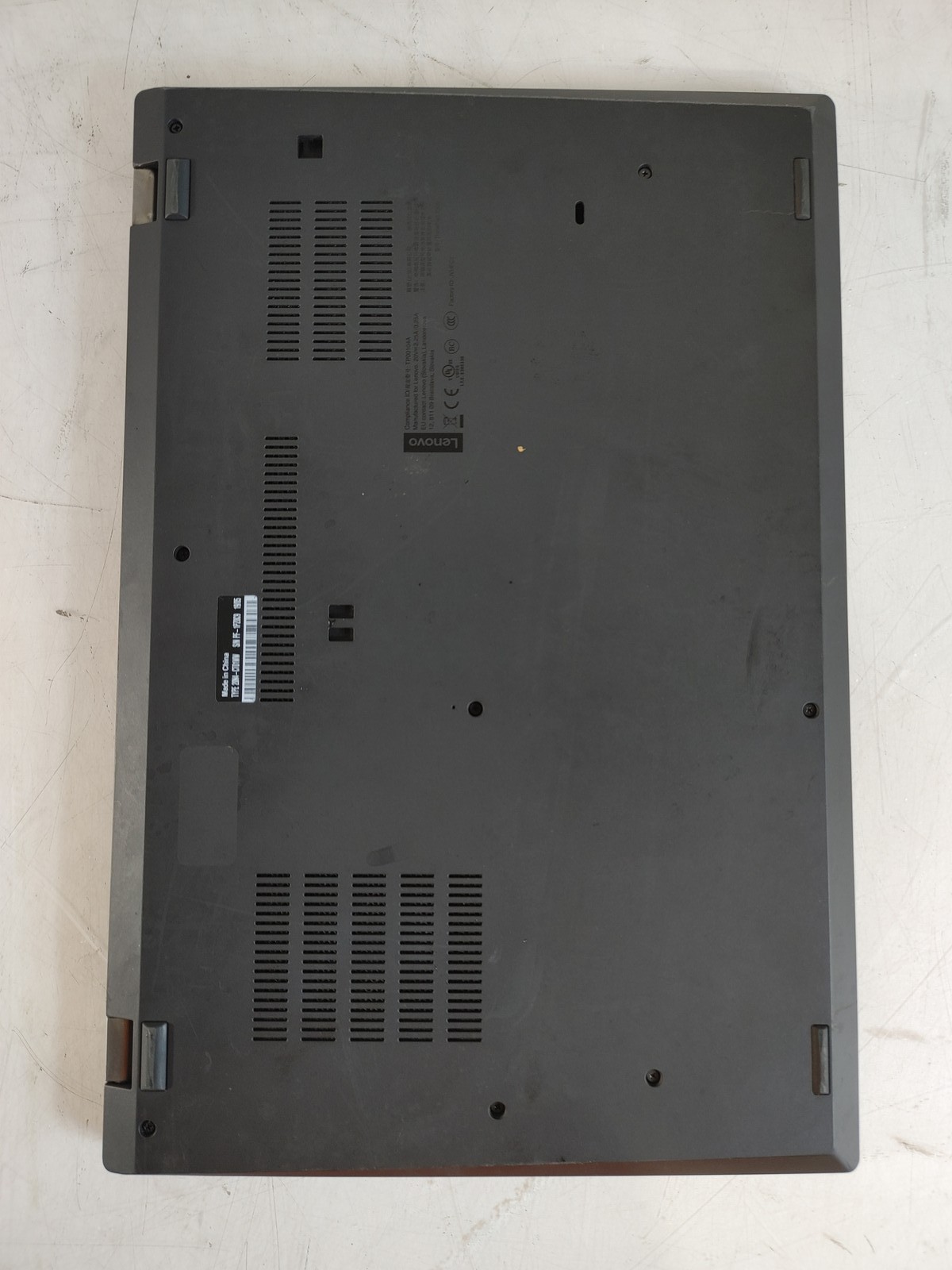 Lenovo ThinkPad T590 Core i5-8265U 1.60 GHz 8 GB DDR4 No HDD