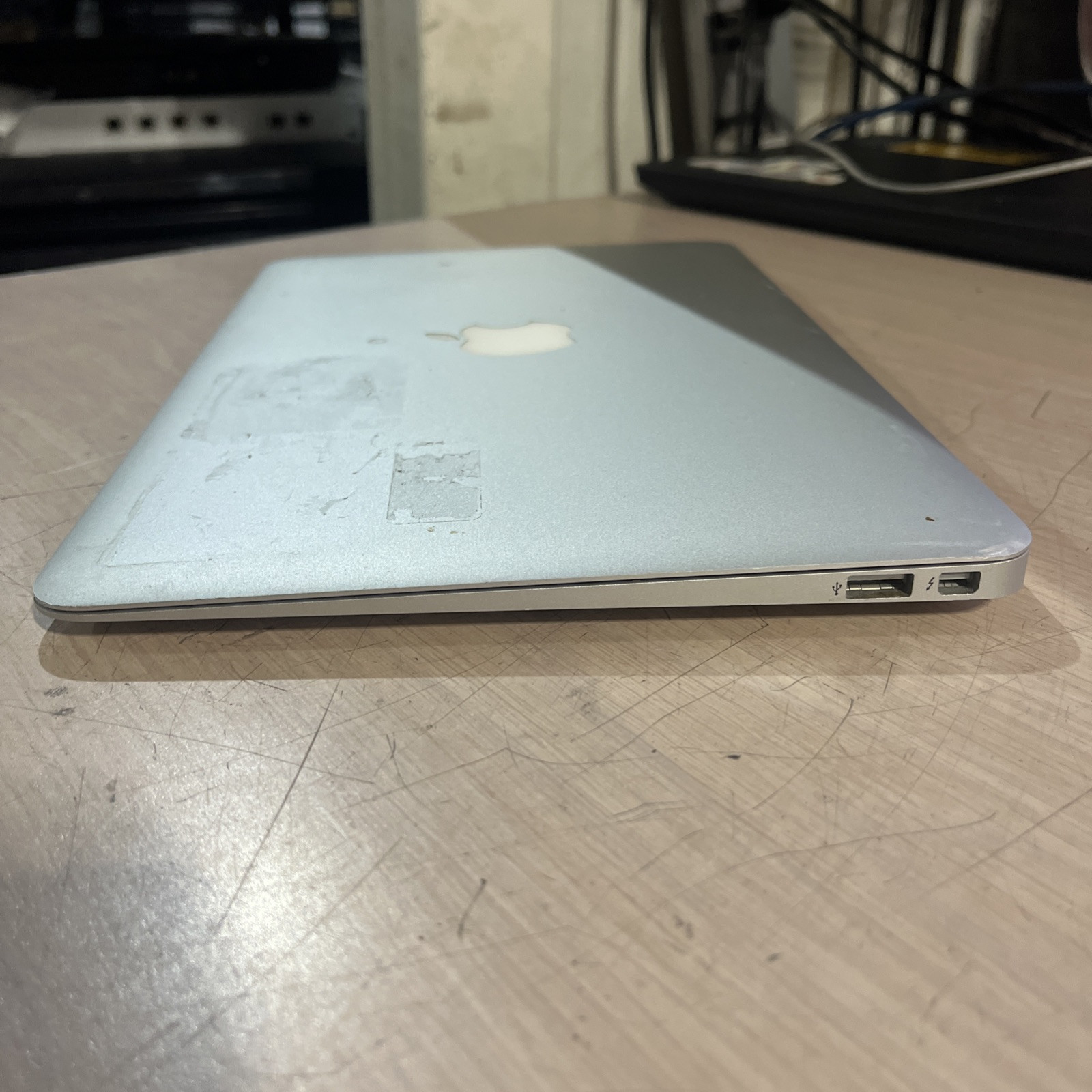 APPLE MACBOOK AIR 11″ MID-2012 CORE I5-3317U 1.7GHZ 4GB RAM