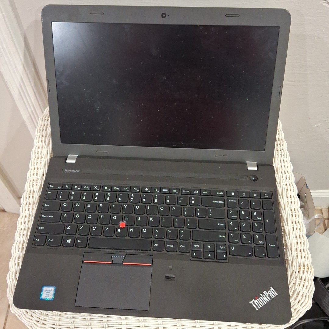 Lenovo ThinkPad E560X Laptop Black 2.3GHz Core i5, 4GB RAM 500GB HDD – For Parts